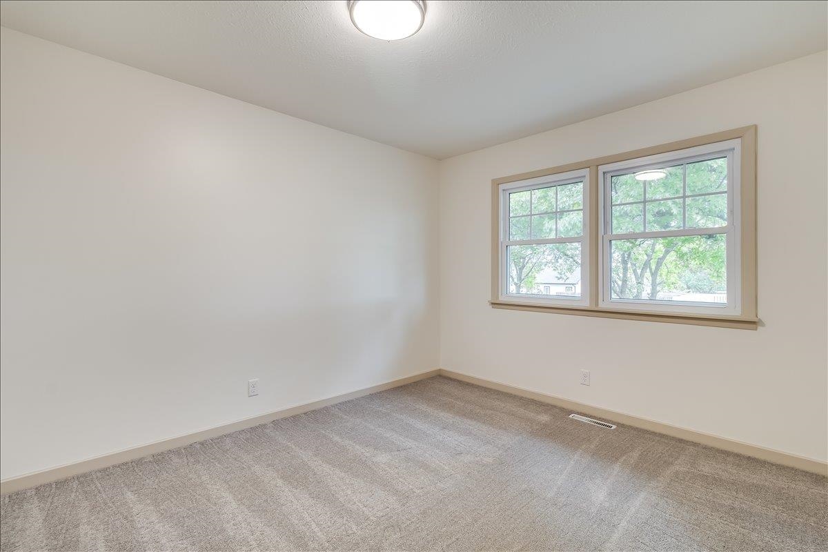1611 N Rock Road Mulvane KS 67110