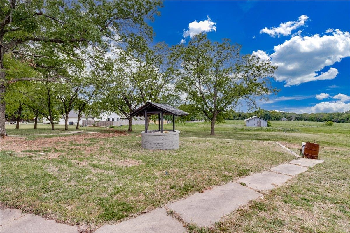 1611 N Rock Road Mulvane KS 67110