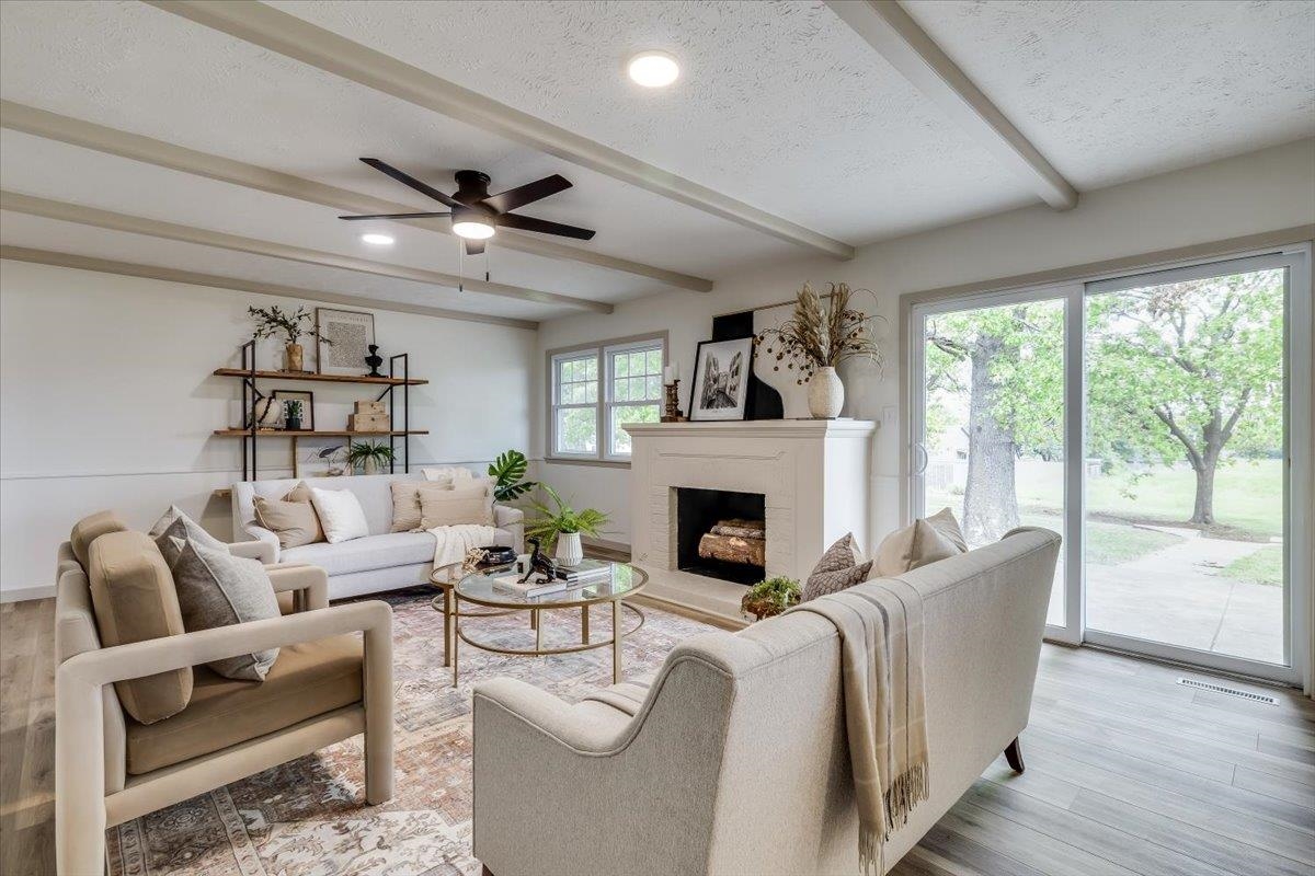 1611 N Rock Road Mulvane KS 67110