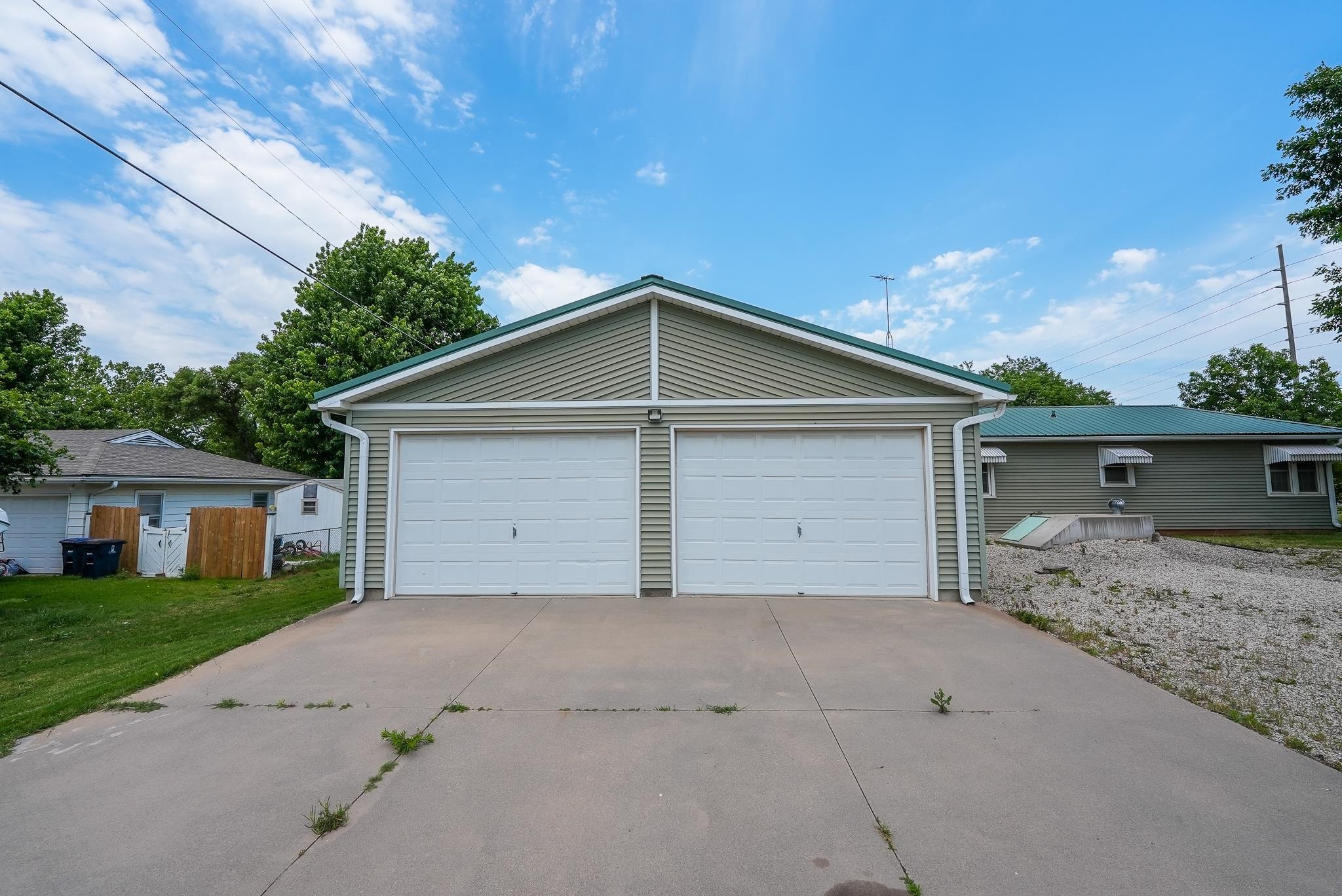 1305 N Country Club Road El Dorado KS 67042