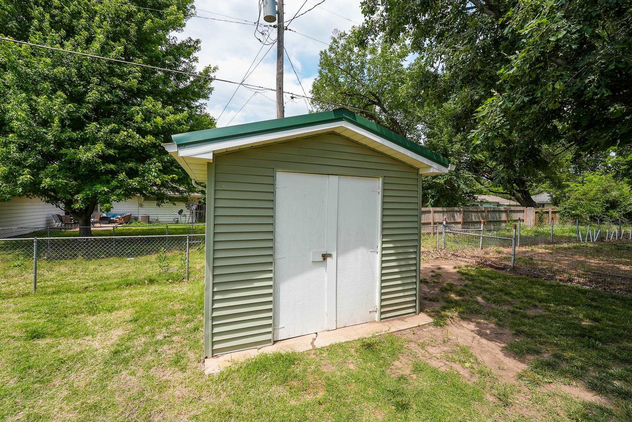 1305 N Country Club Road El Dorado KS 67042