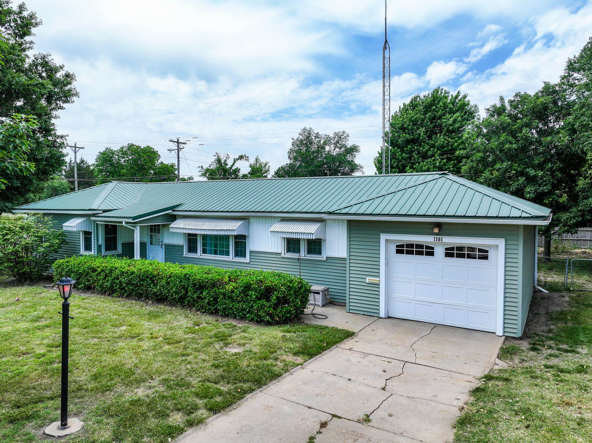 1305 N Country Club Road El Dorado KS 67042