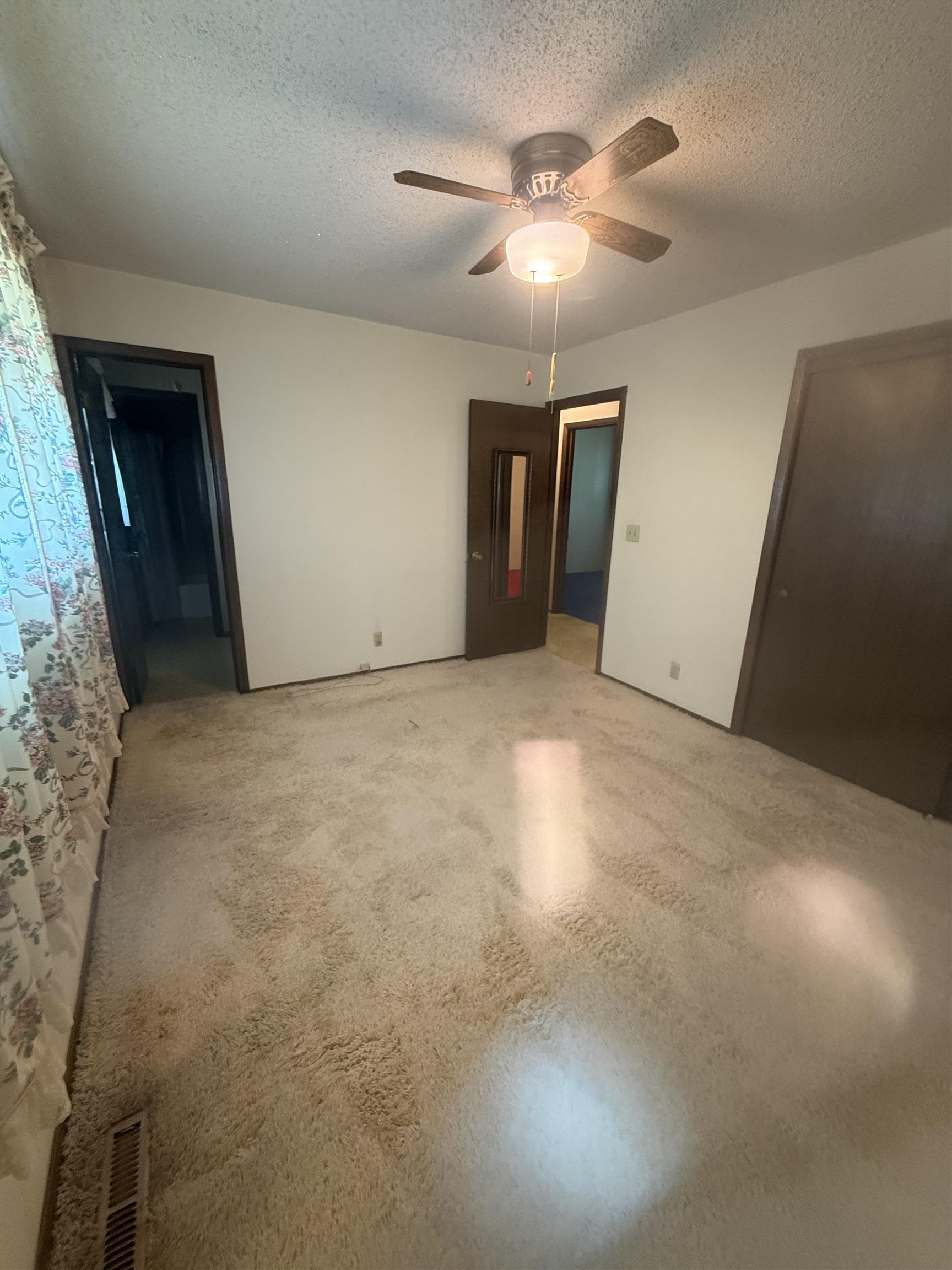 5461 N Delaware Wichita KS 67204