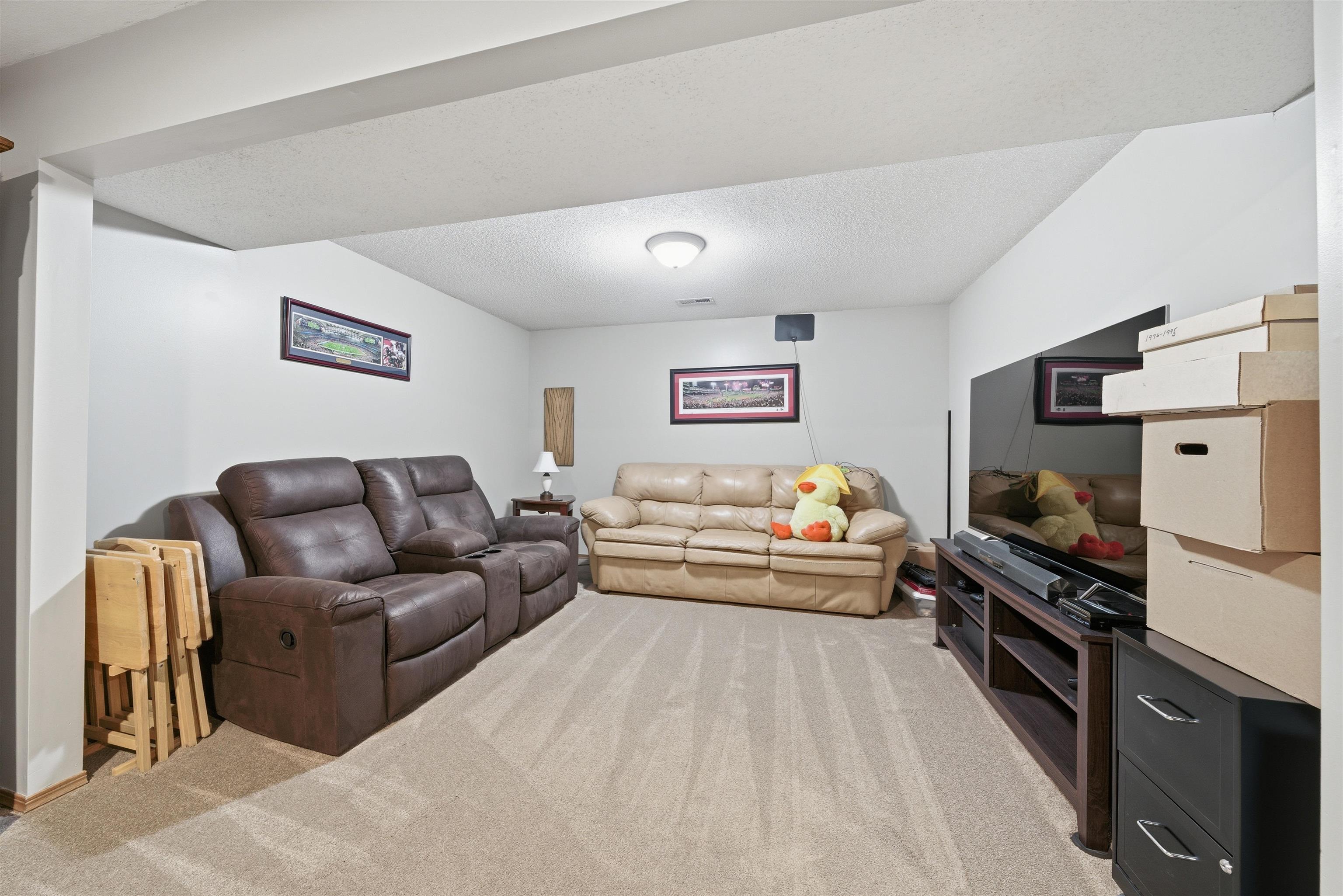 10202 W Prairie Woods Wichita KS 67209