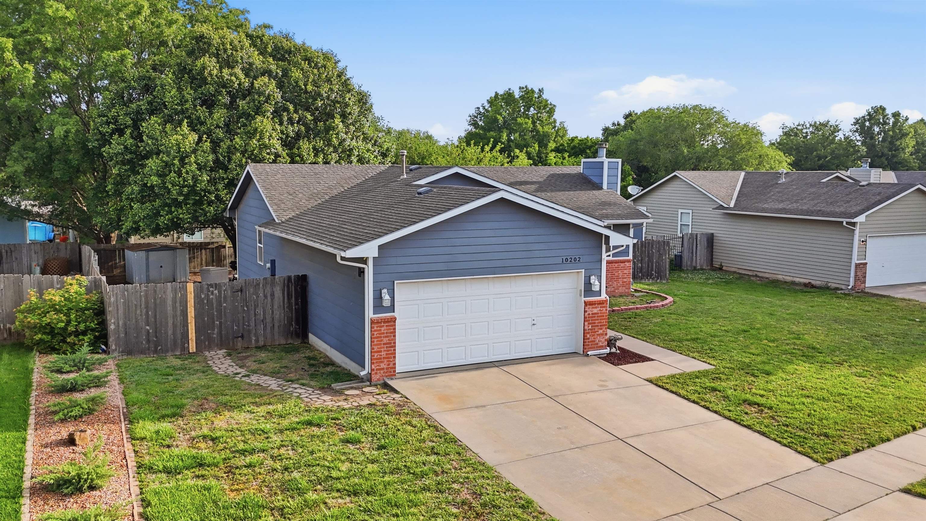 10202 W Prairie Woods Wichita KS 67209
