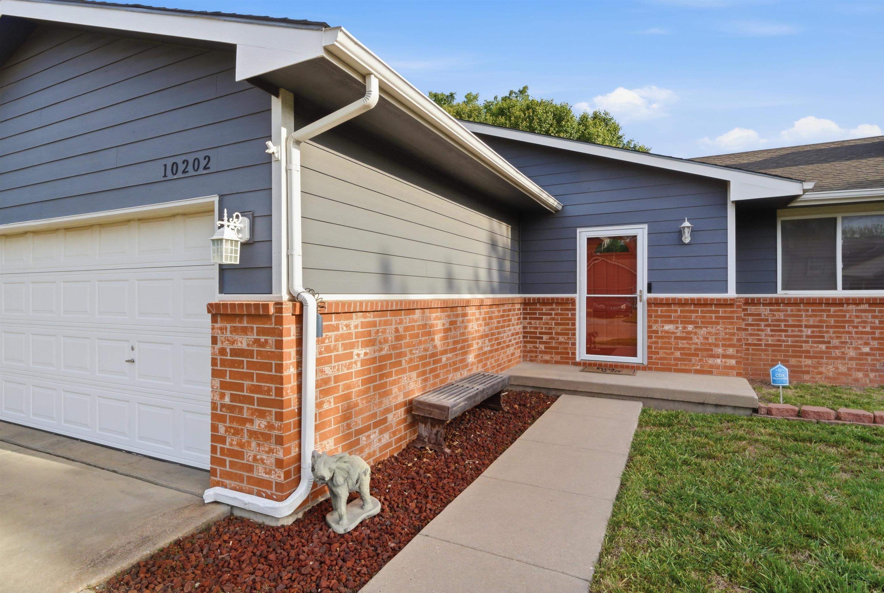 10202 W Prairie Woods Wichita KS 67209