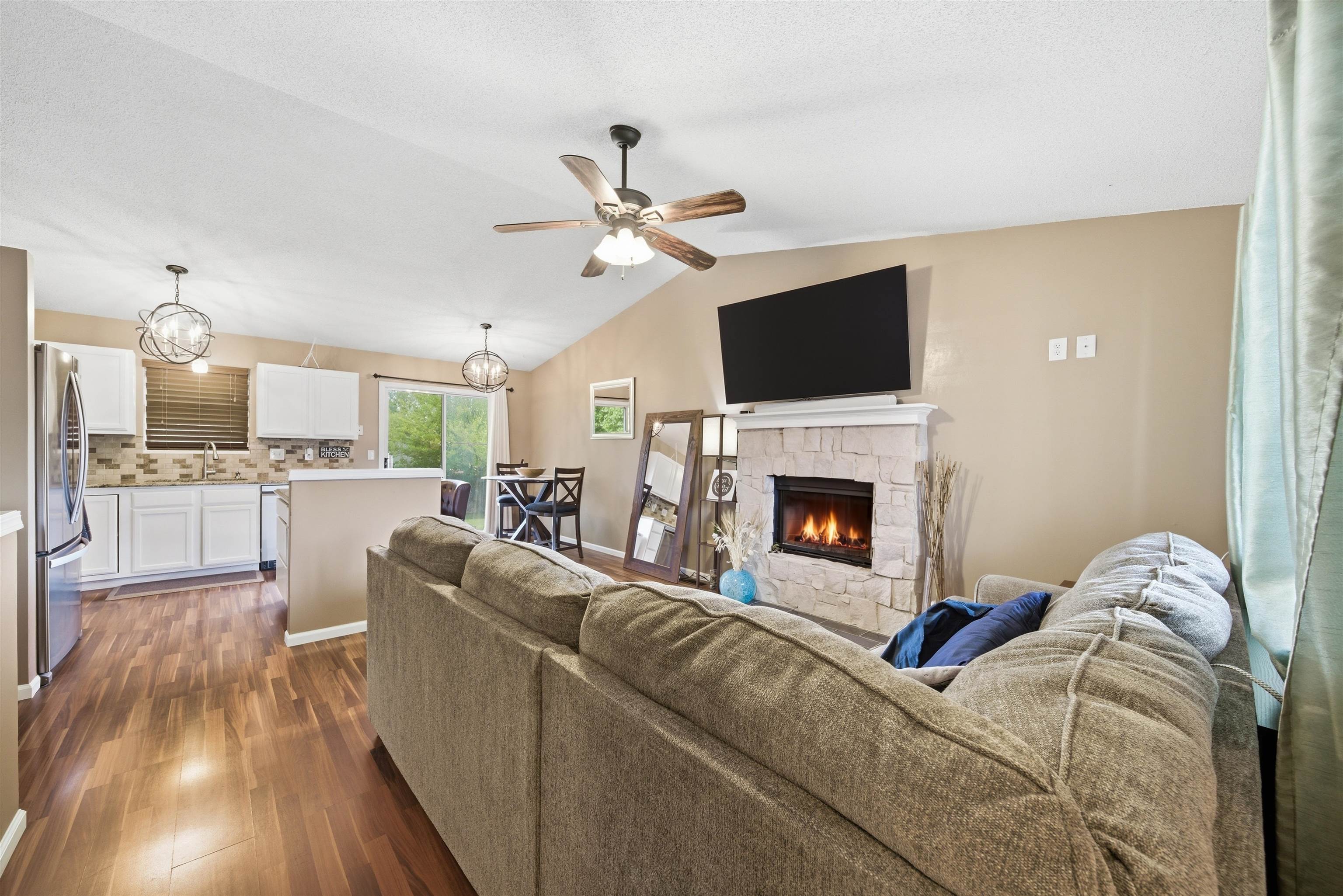 10202 W Prairie Woods Wichita KS 67209