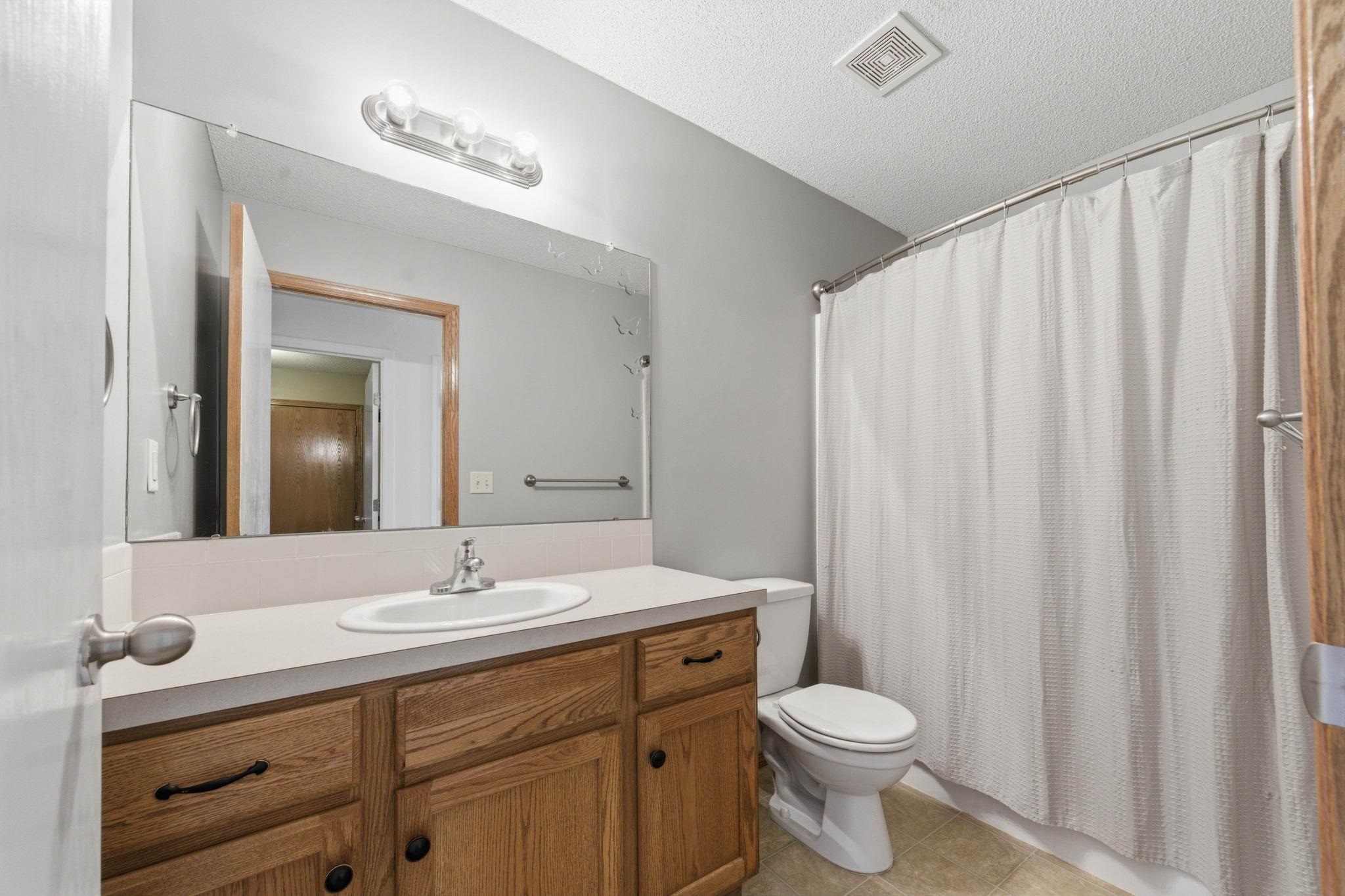 2602 E Kite Wichita KS 67219