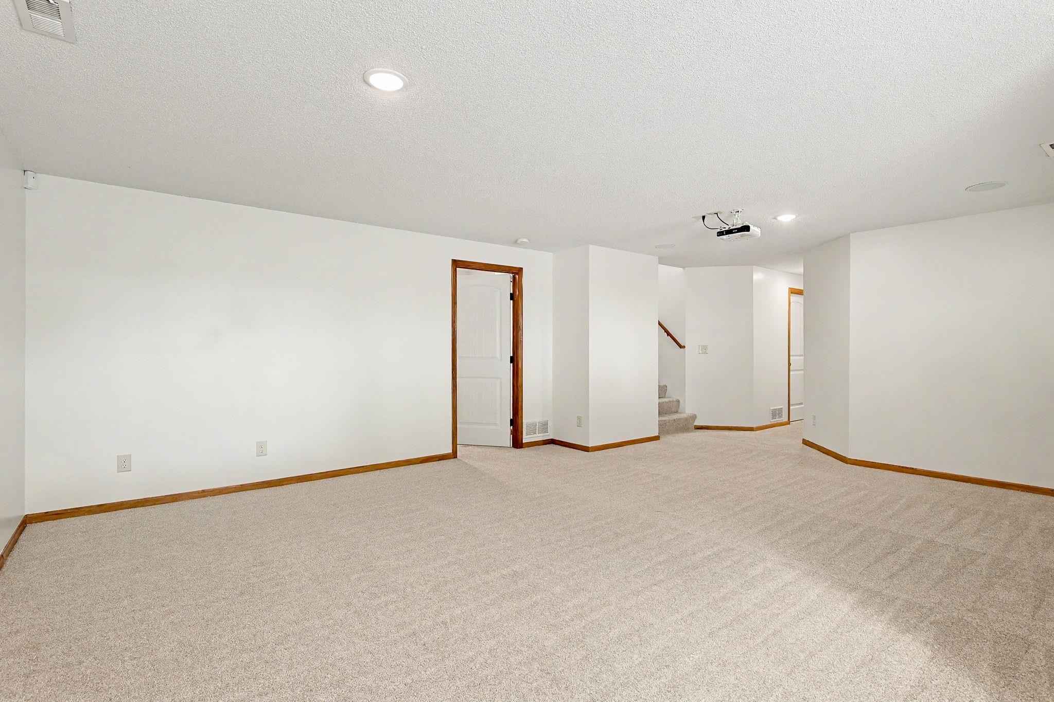 1042 N Beau Jardin Circle Derby KS 67037
