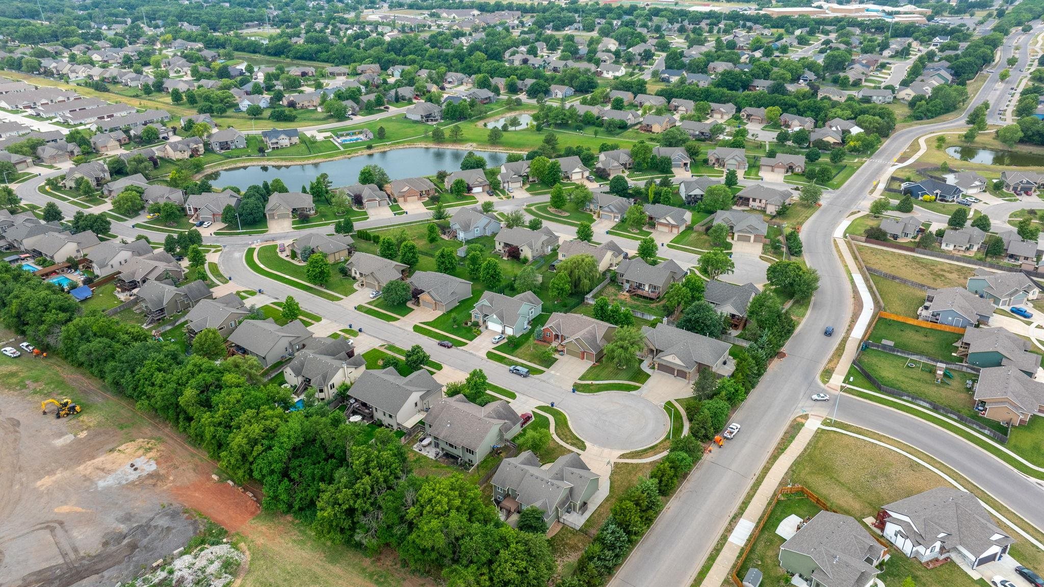 1042 N Beau Jardin Circle Derby KS 67037