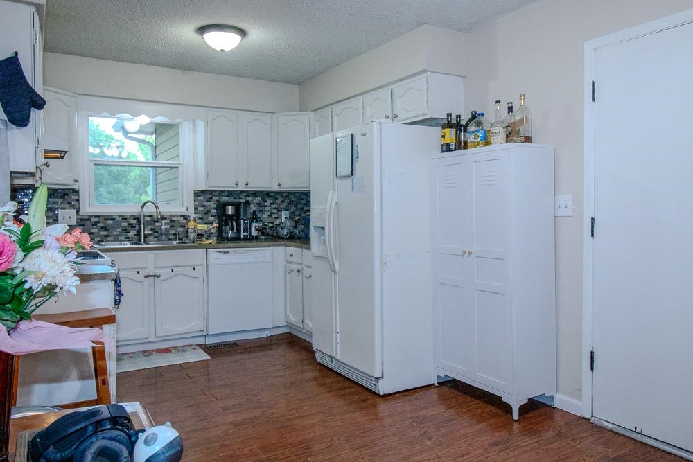 415 E Valley View Street Derby KS 67037