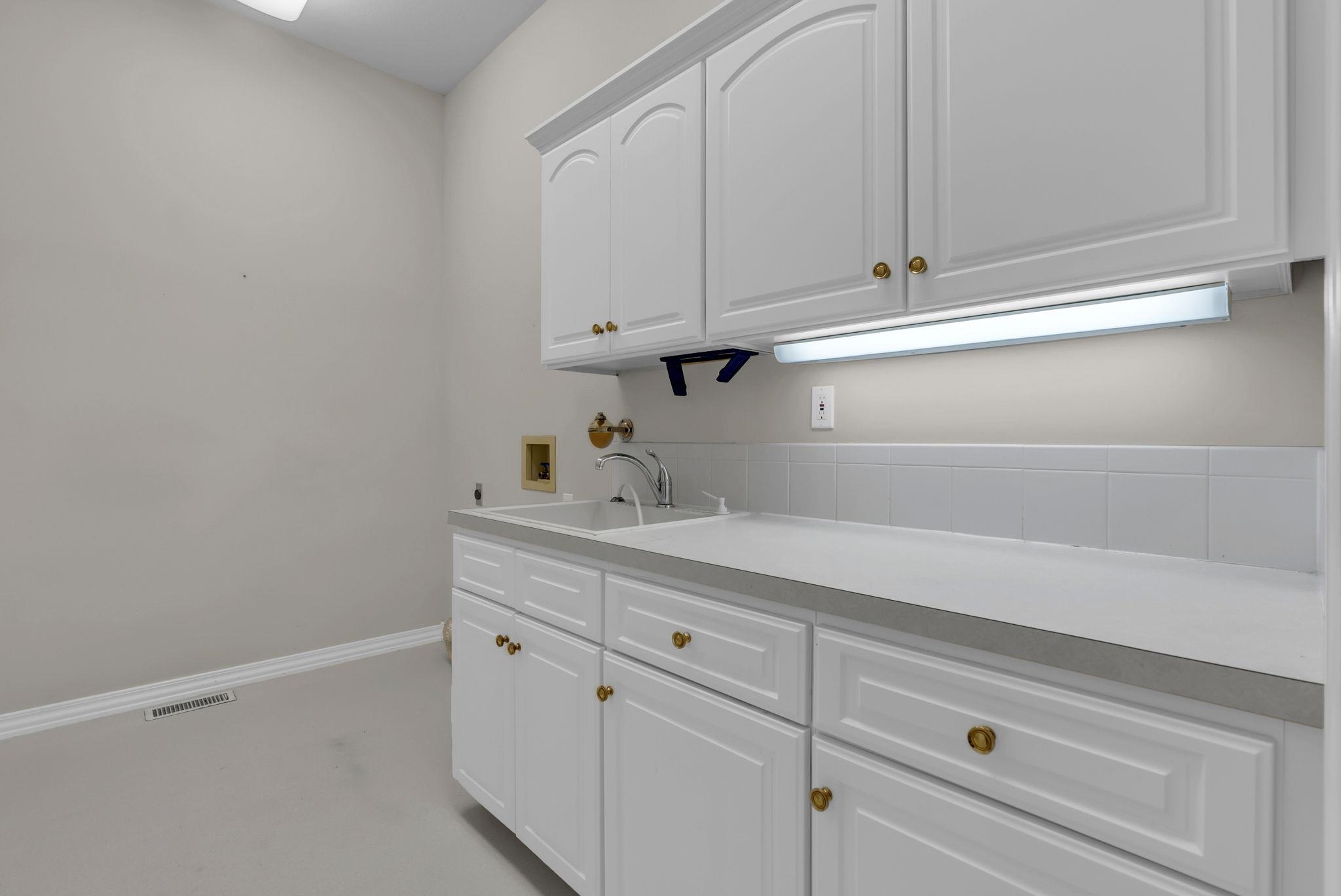 8109 W Meadow Pass Court Wichita KS 67205