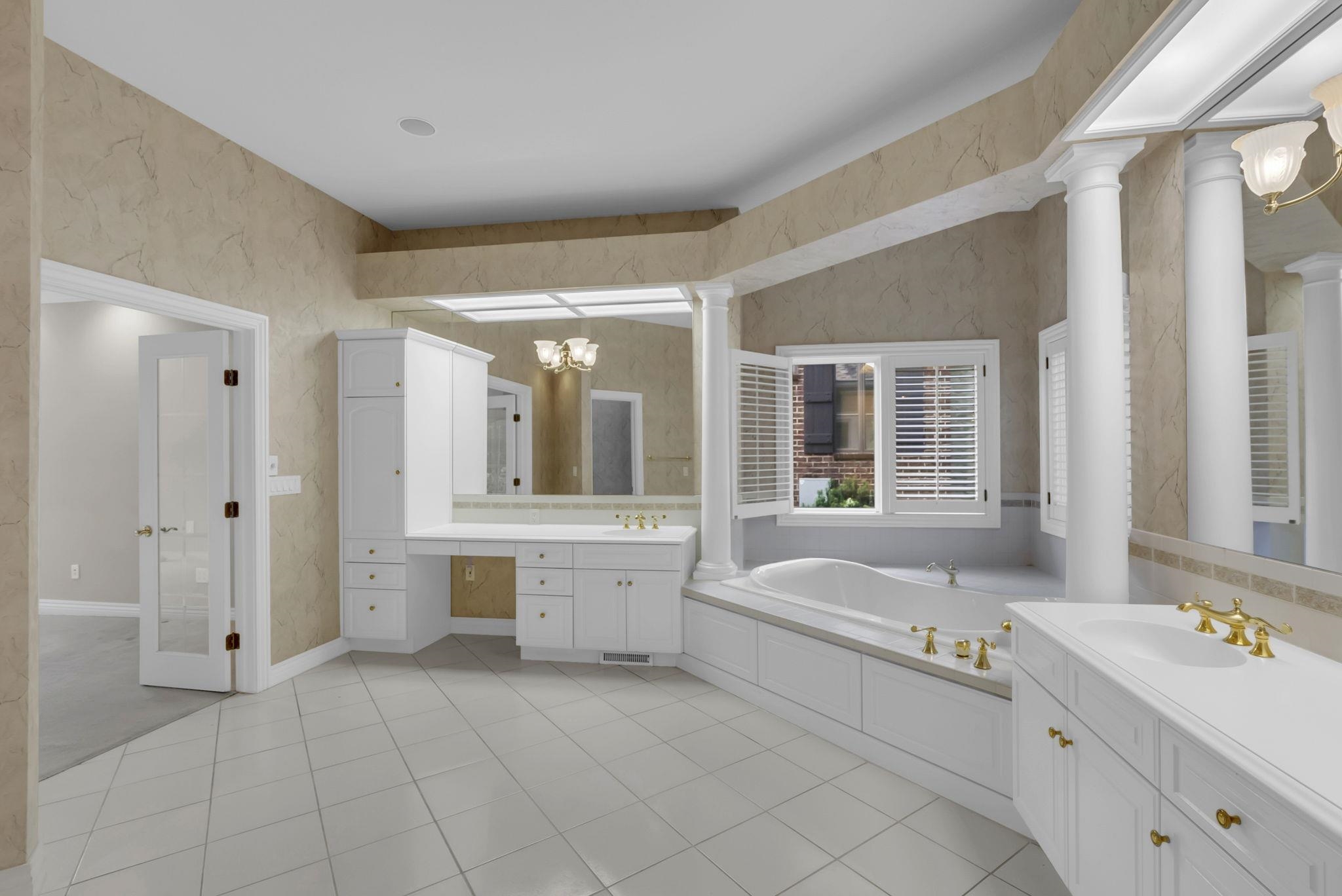 8109 W Meadow Pass Court Wichita KS 67205