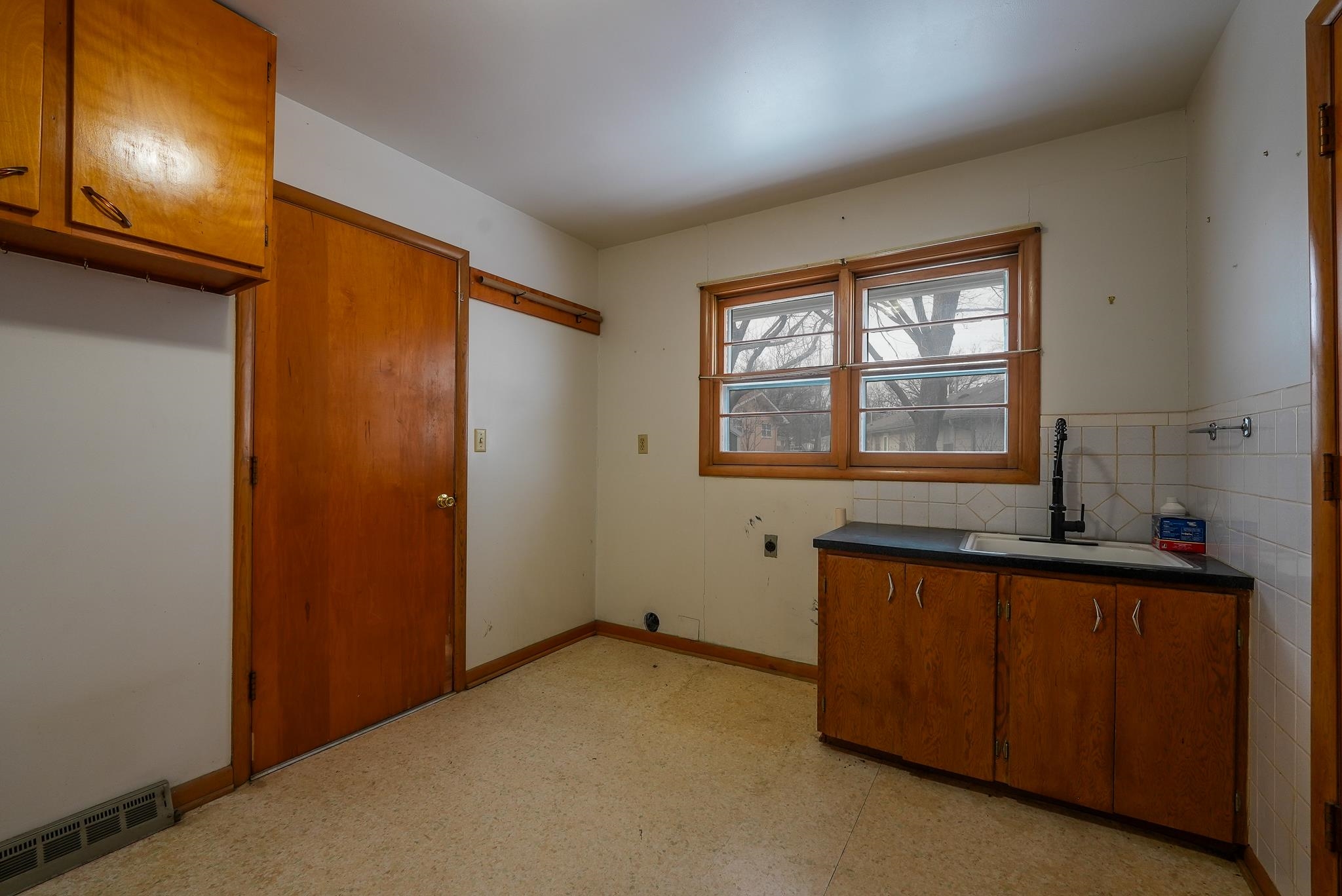 111 S Jefferson Street Eureka KS 67045