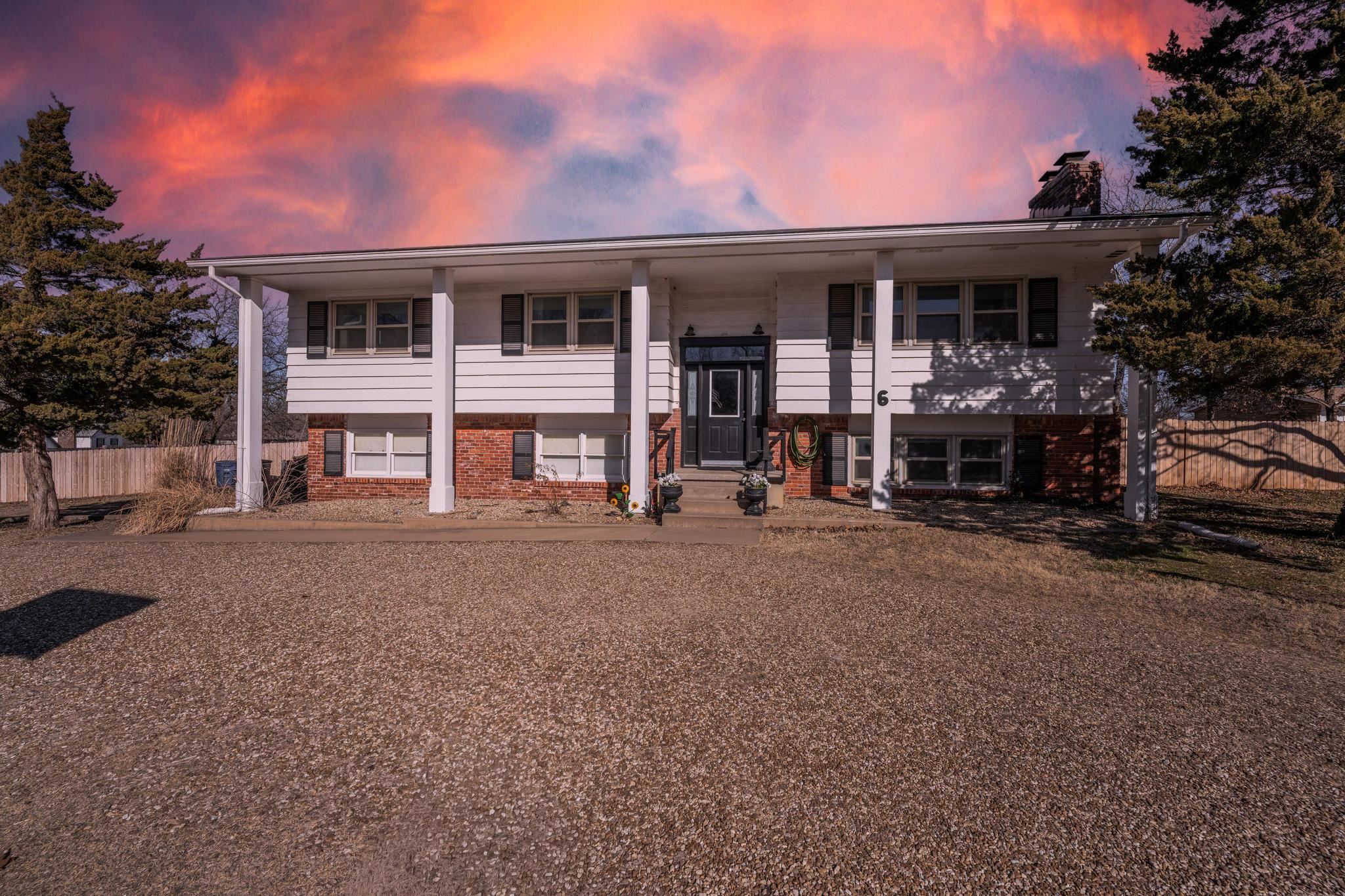 6 Lakeside Drive Augusta KS 67010