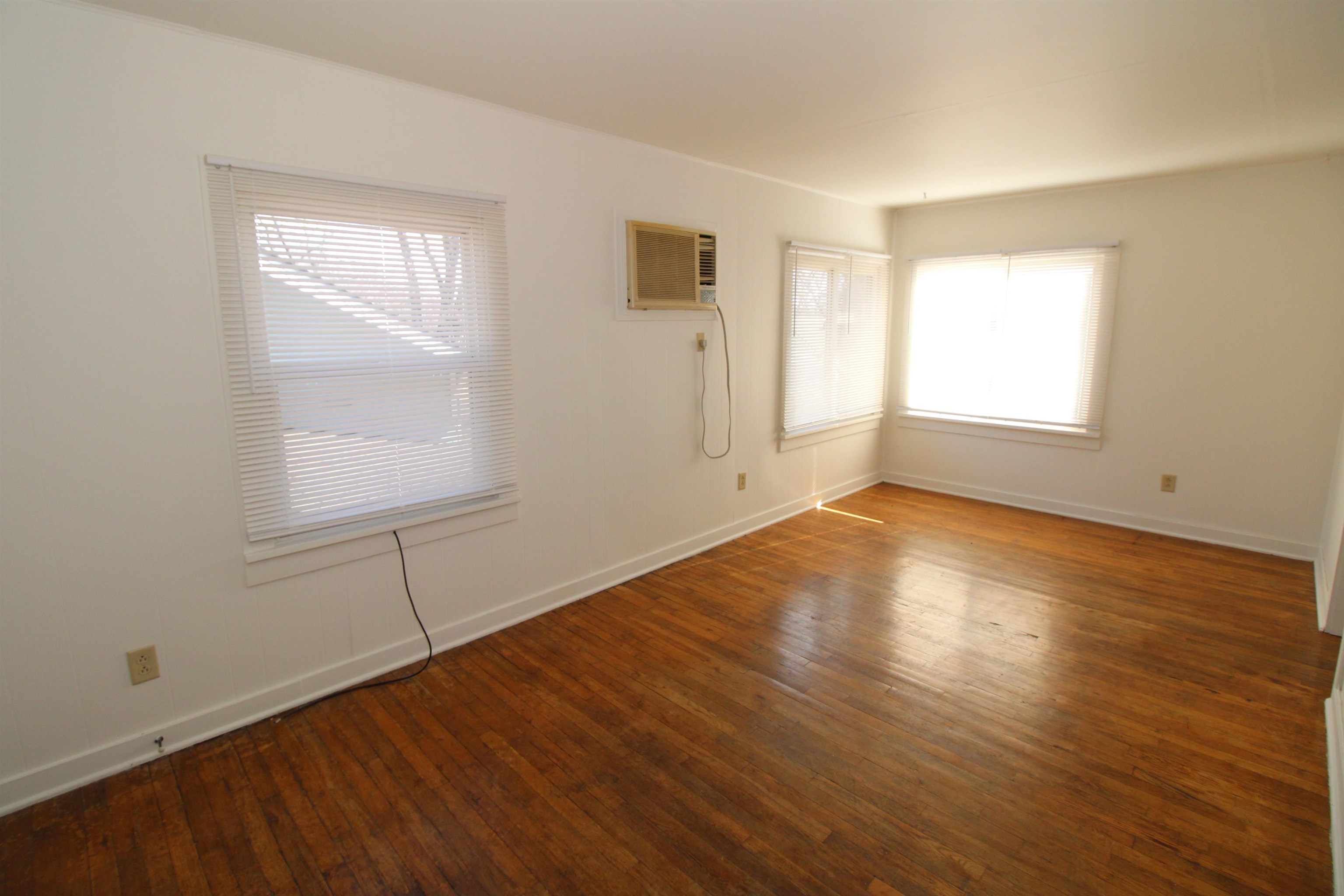 803 & 803 1/2 N Taylor Street El Dorado KS 67042