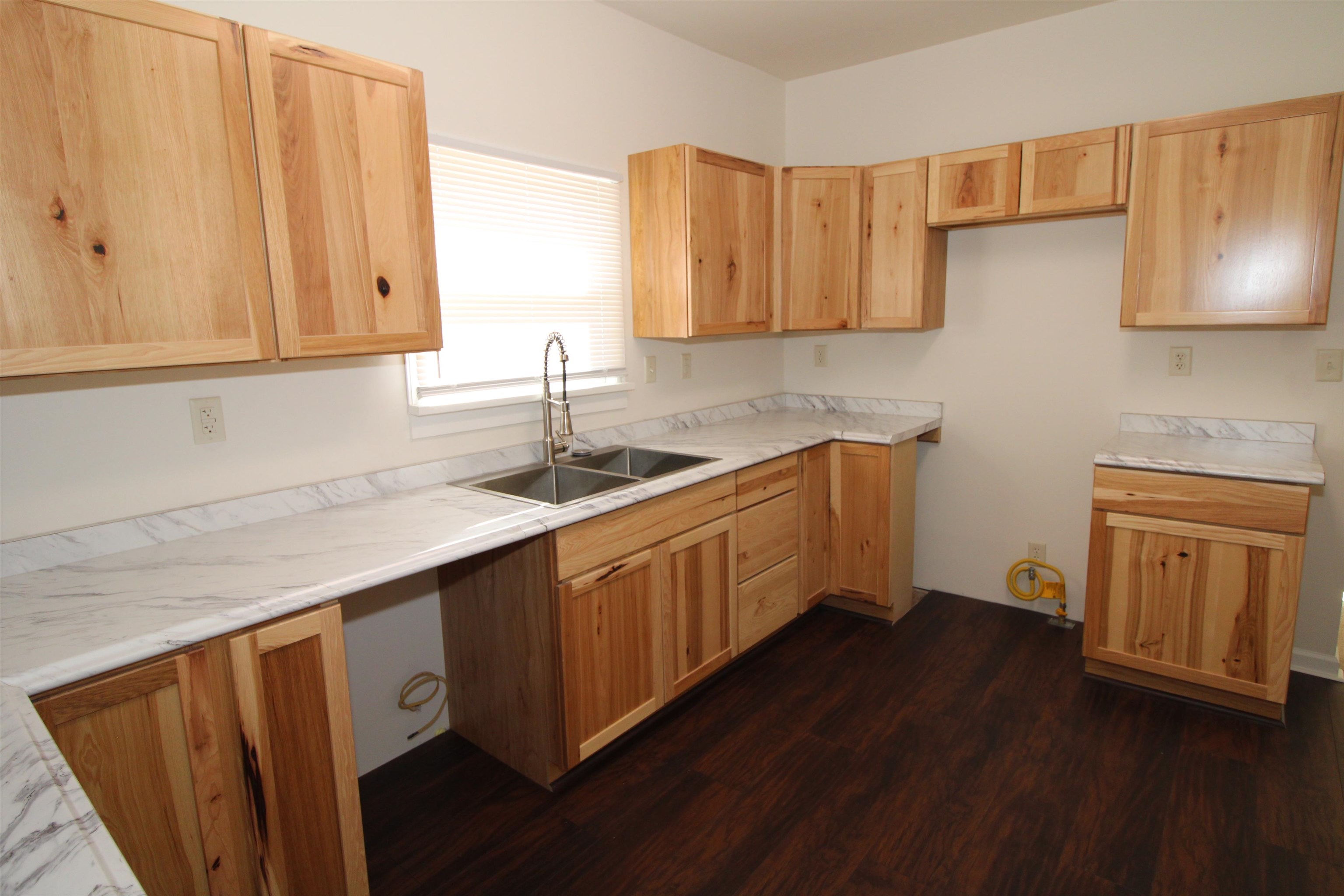 803 & 803 1/2 N Taylor Street El Dorado KS 67042