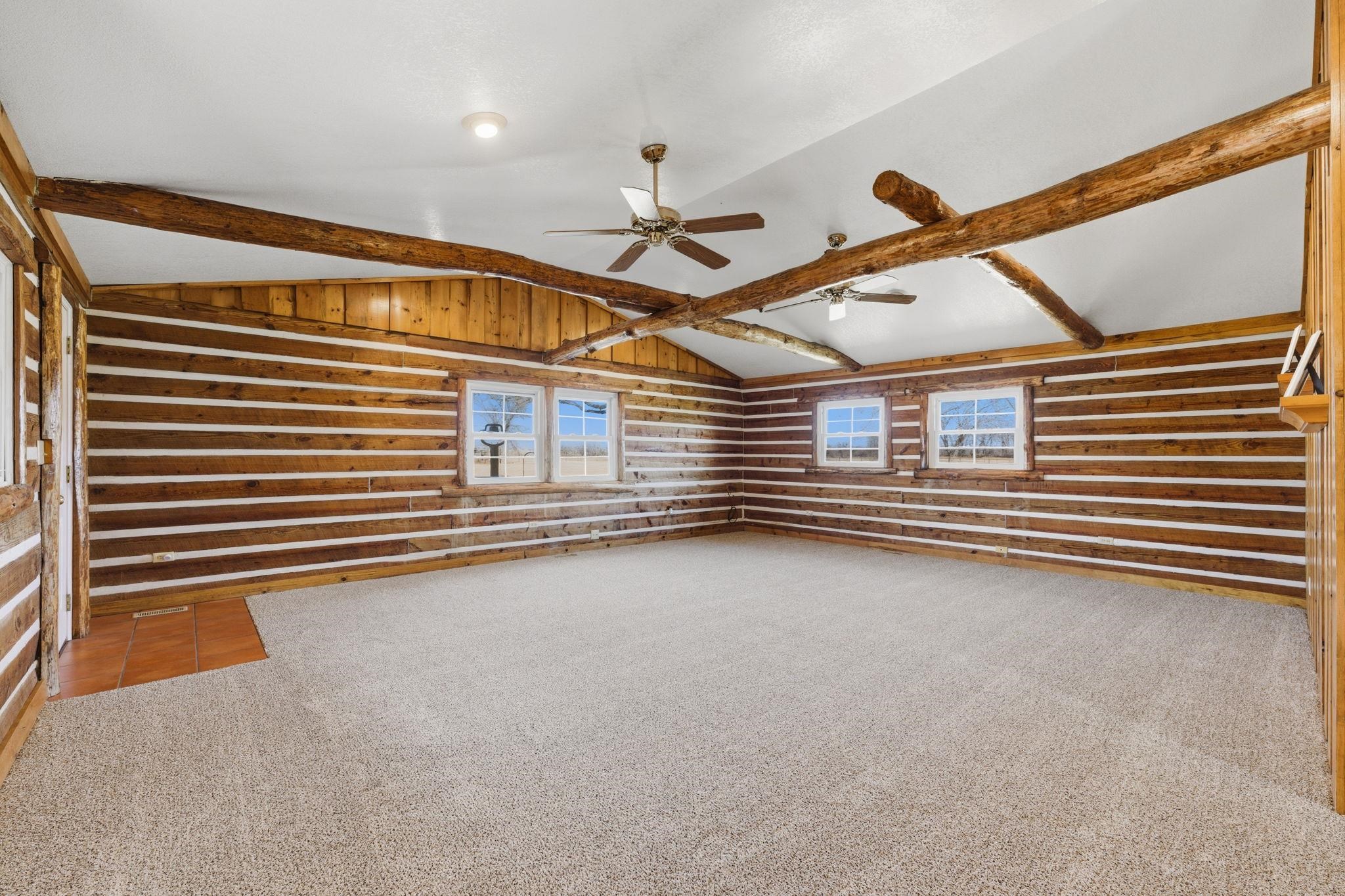 1222 E 110th Belle Plaine KS 67013