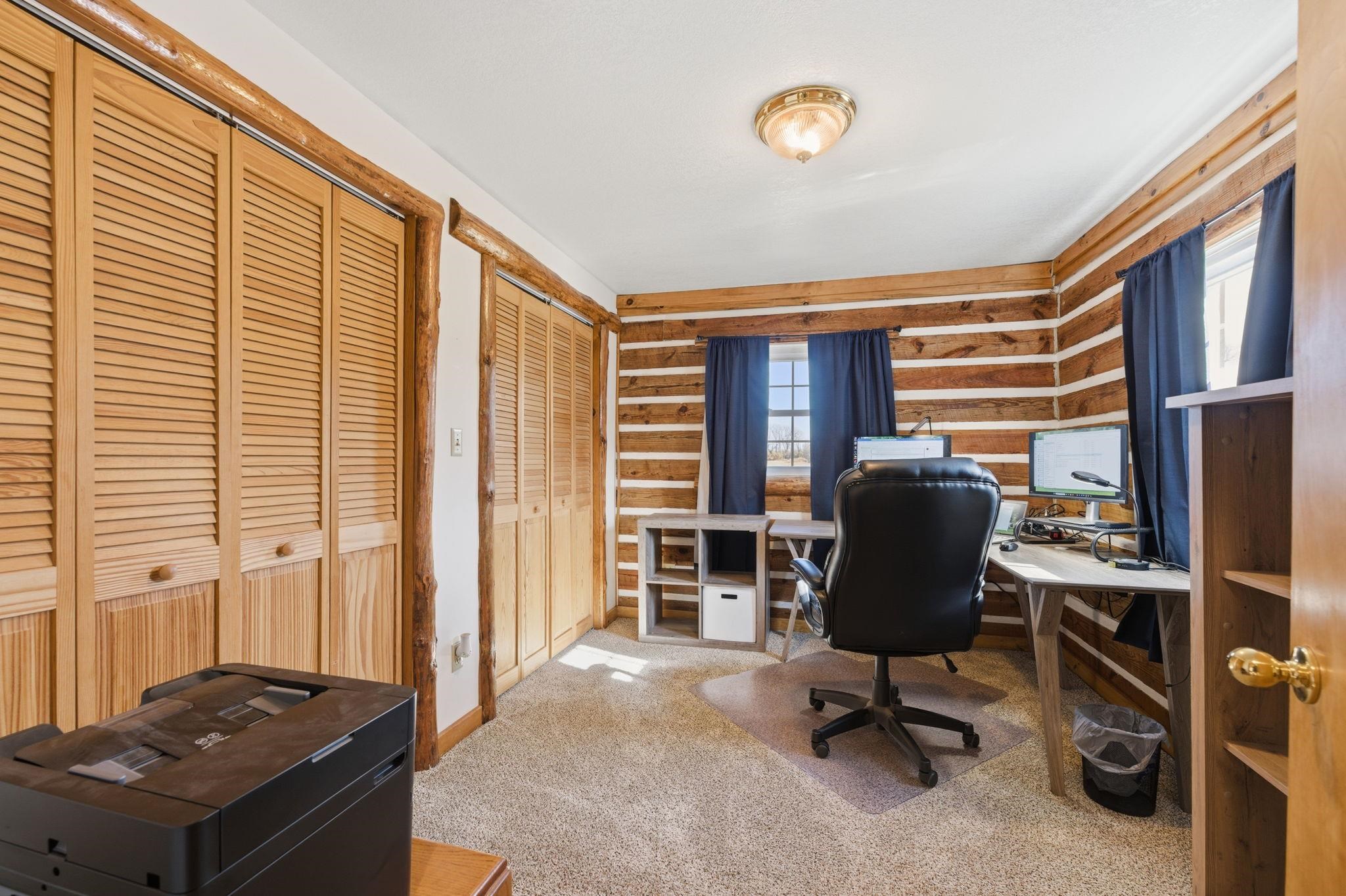 1222 E 110th Belle Plaine KS 67013