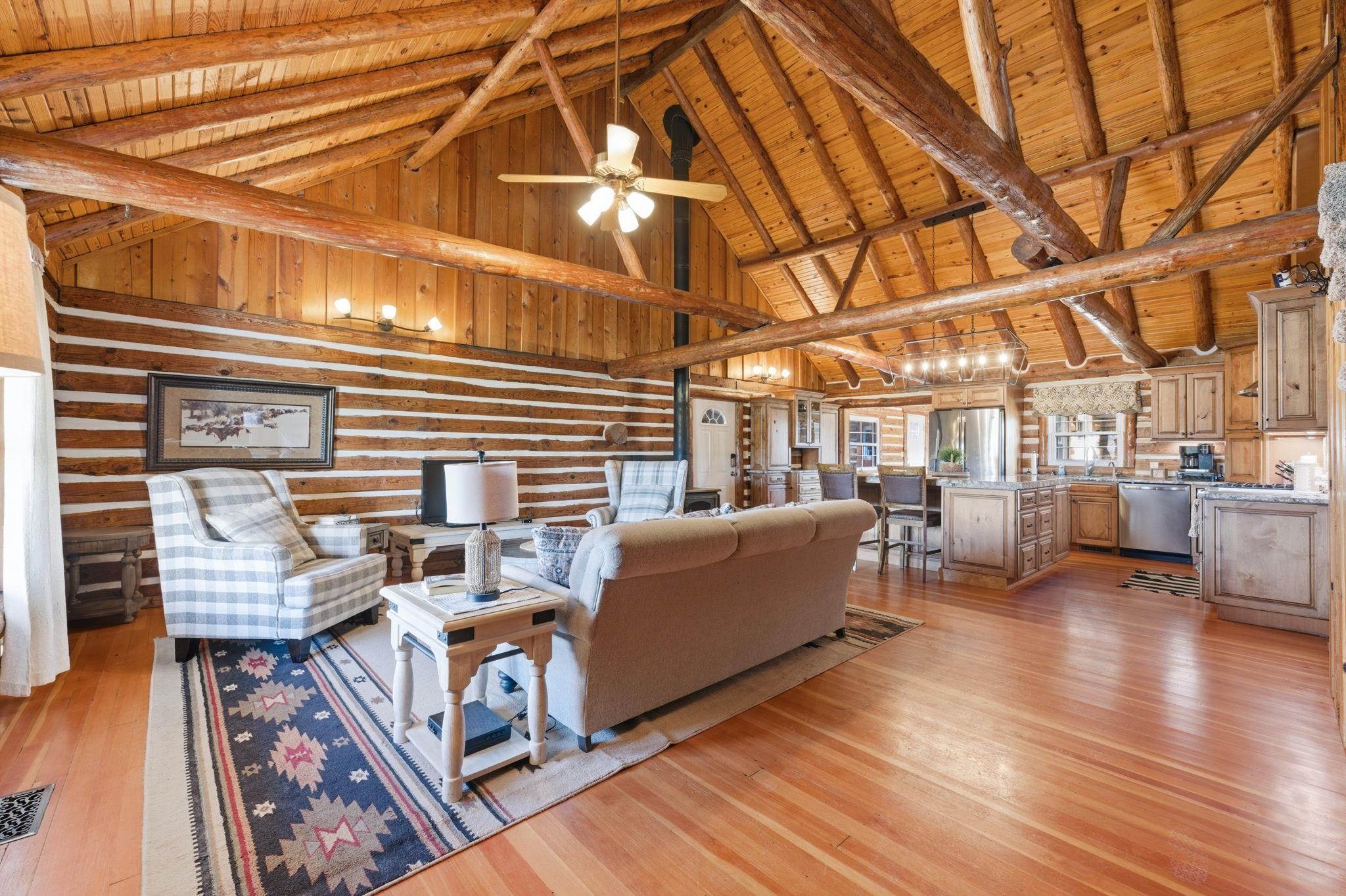 1222 E 110th Belle Plaine KS 67013