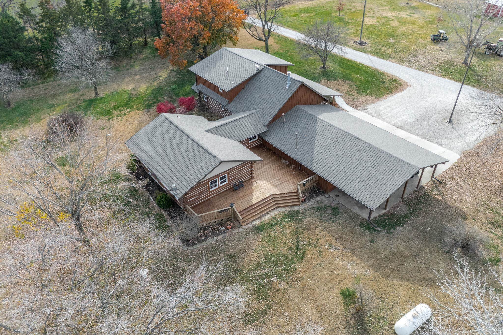 1222 E 110th Belle Plaine KS 67013