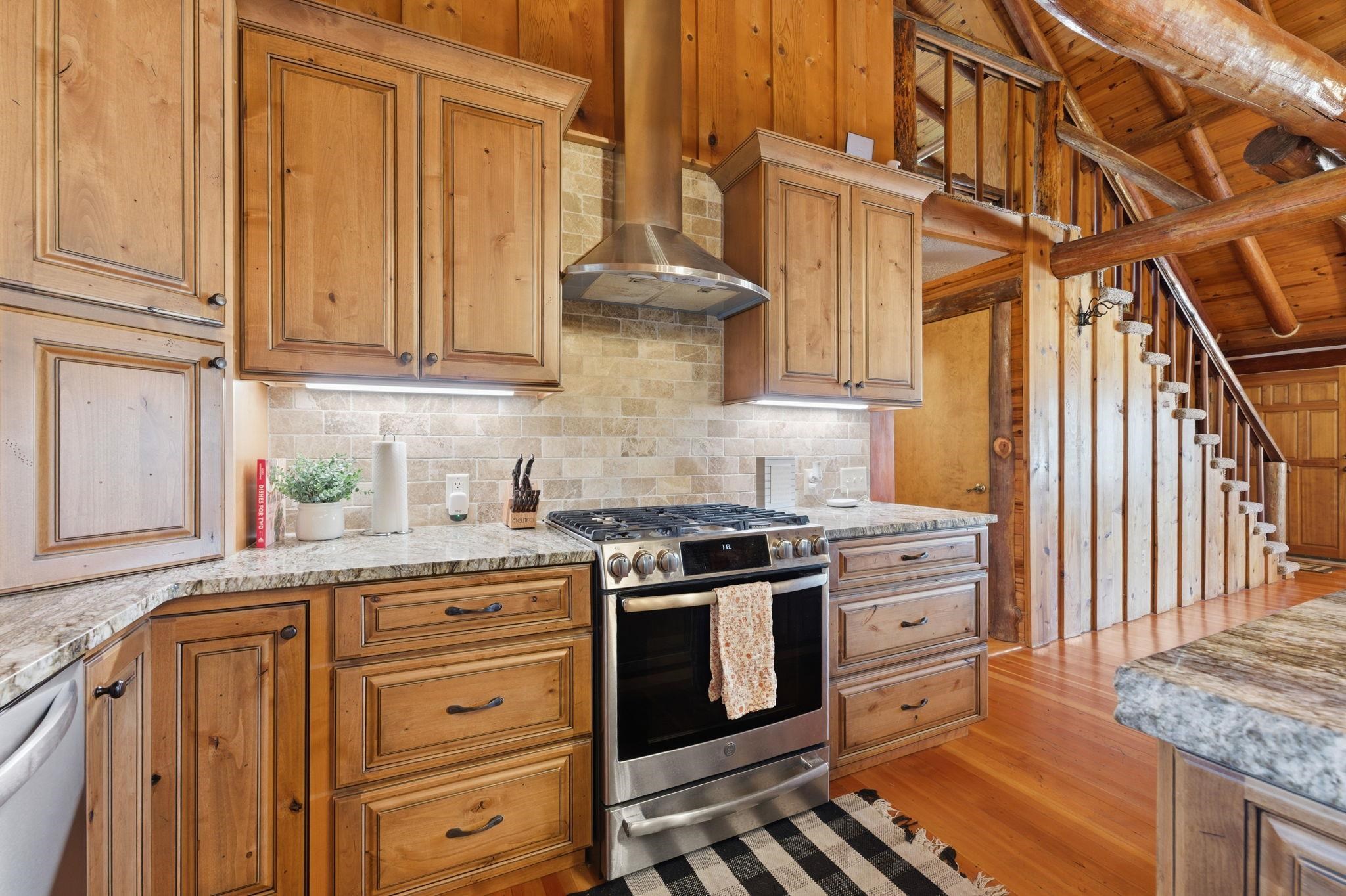 1222 E 110th Belle Plaine KS 67013