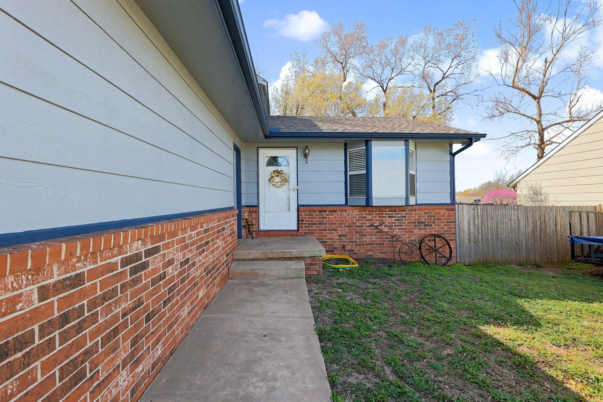 103 W Rockwood Mulvane KS 67110