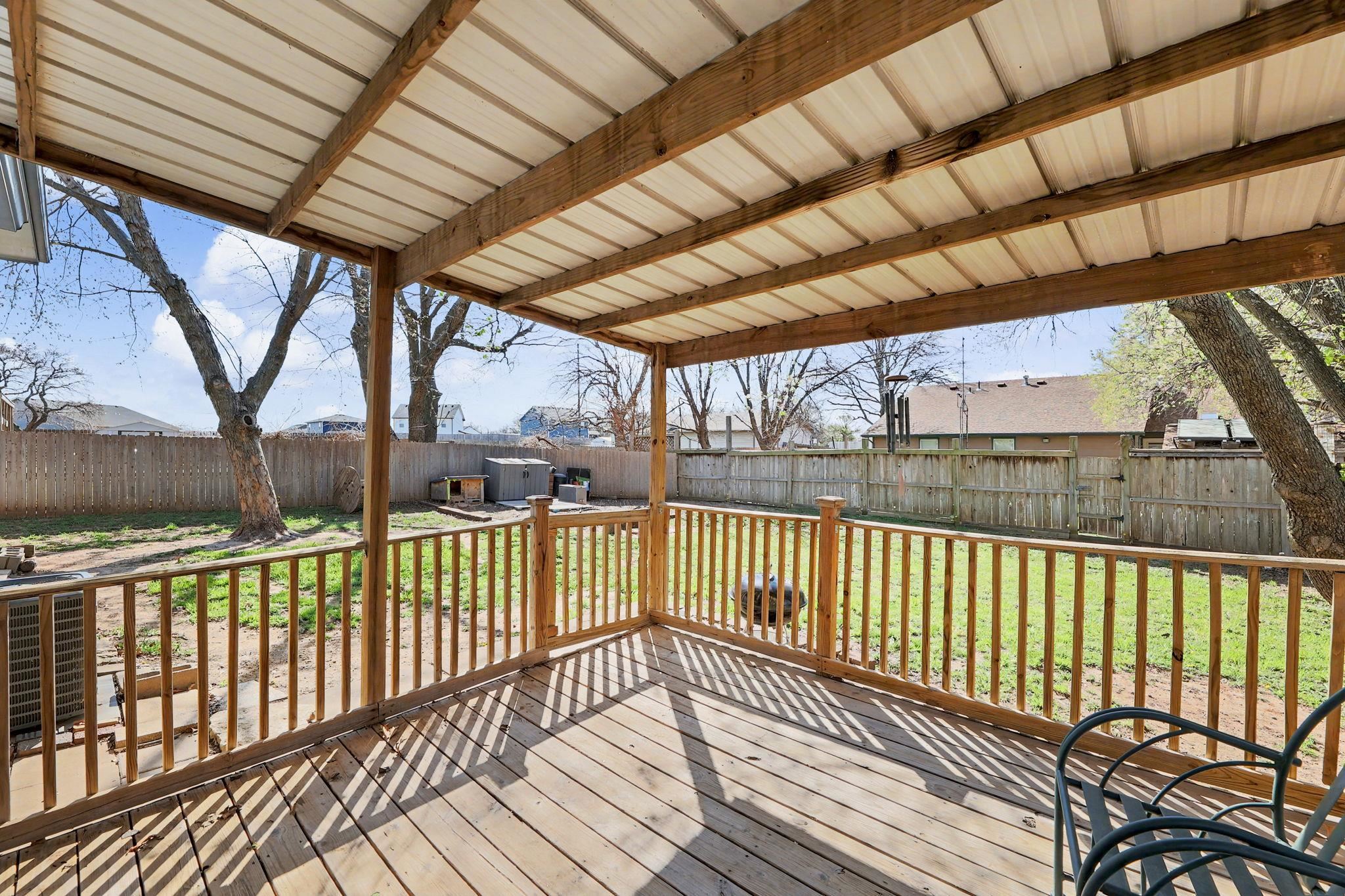 103 W Rockwood Mulvane KS 67110