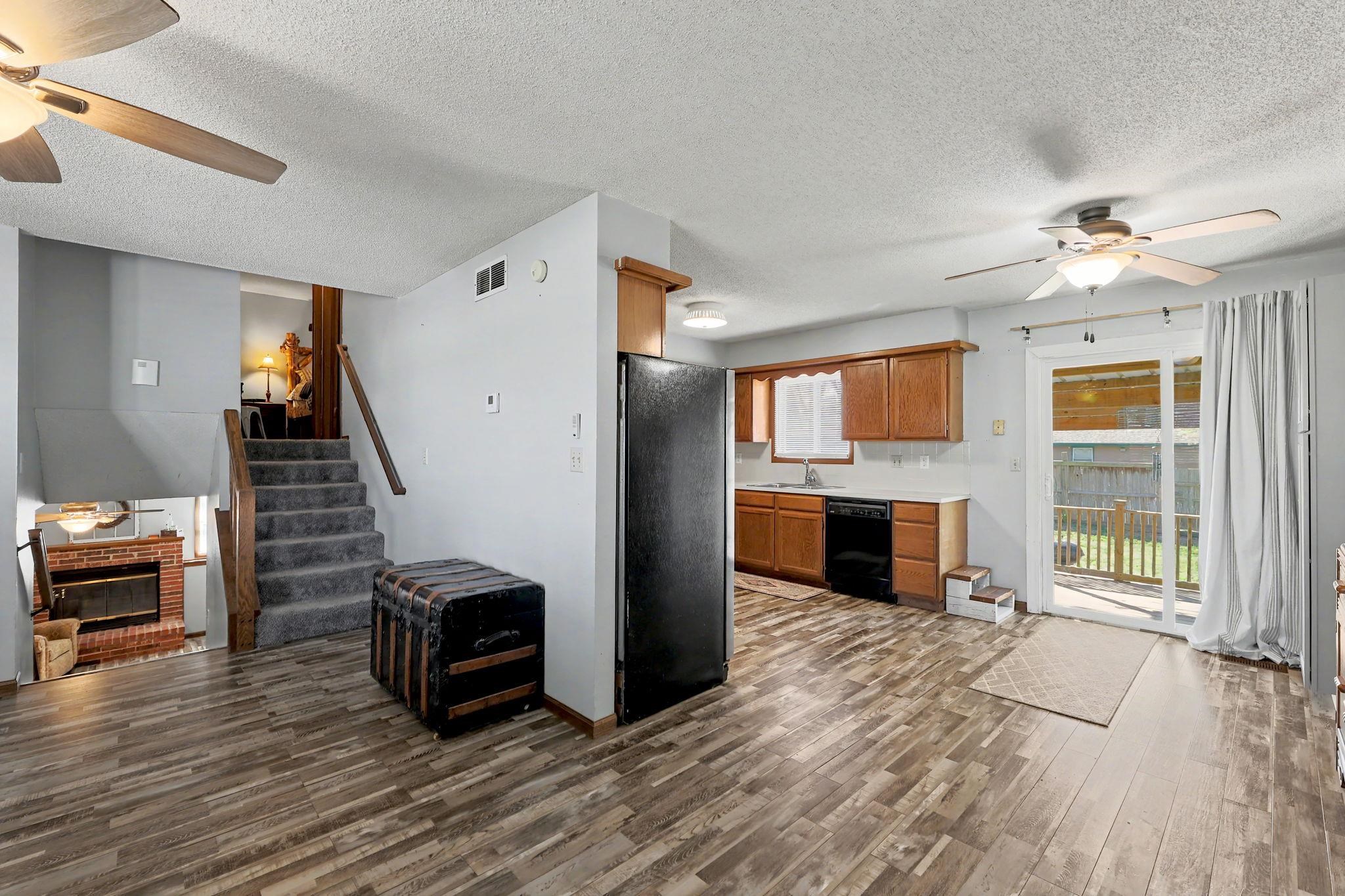 103 W Rockwood Mulvane KS 67110