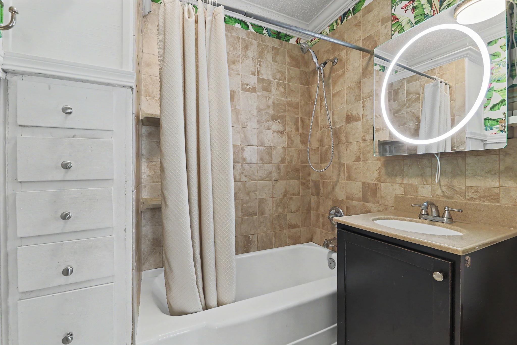 225 S Glendale Wichita KS 67218