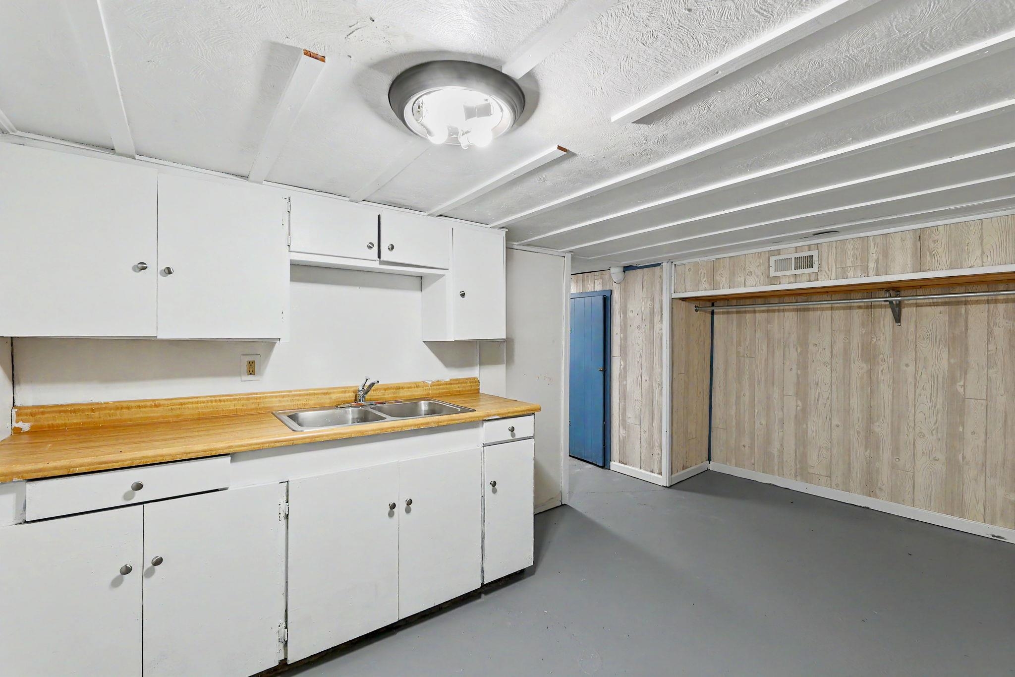225 S Glendale Wichita KS 67218