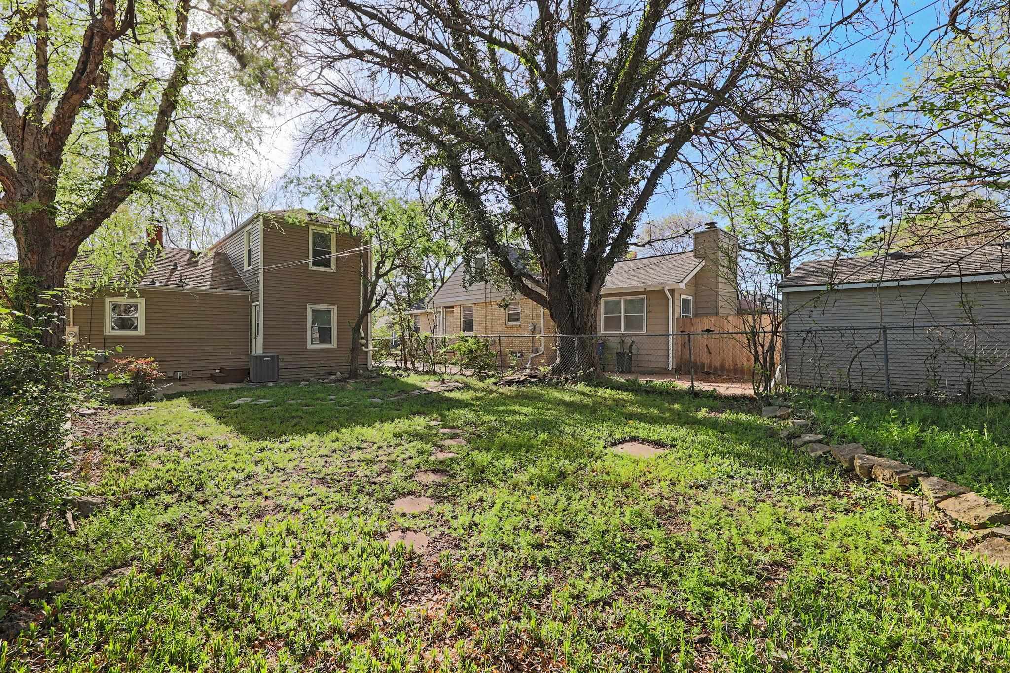225 S Glendale Wichita KS 67218