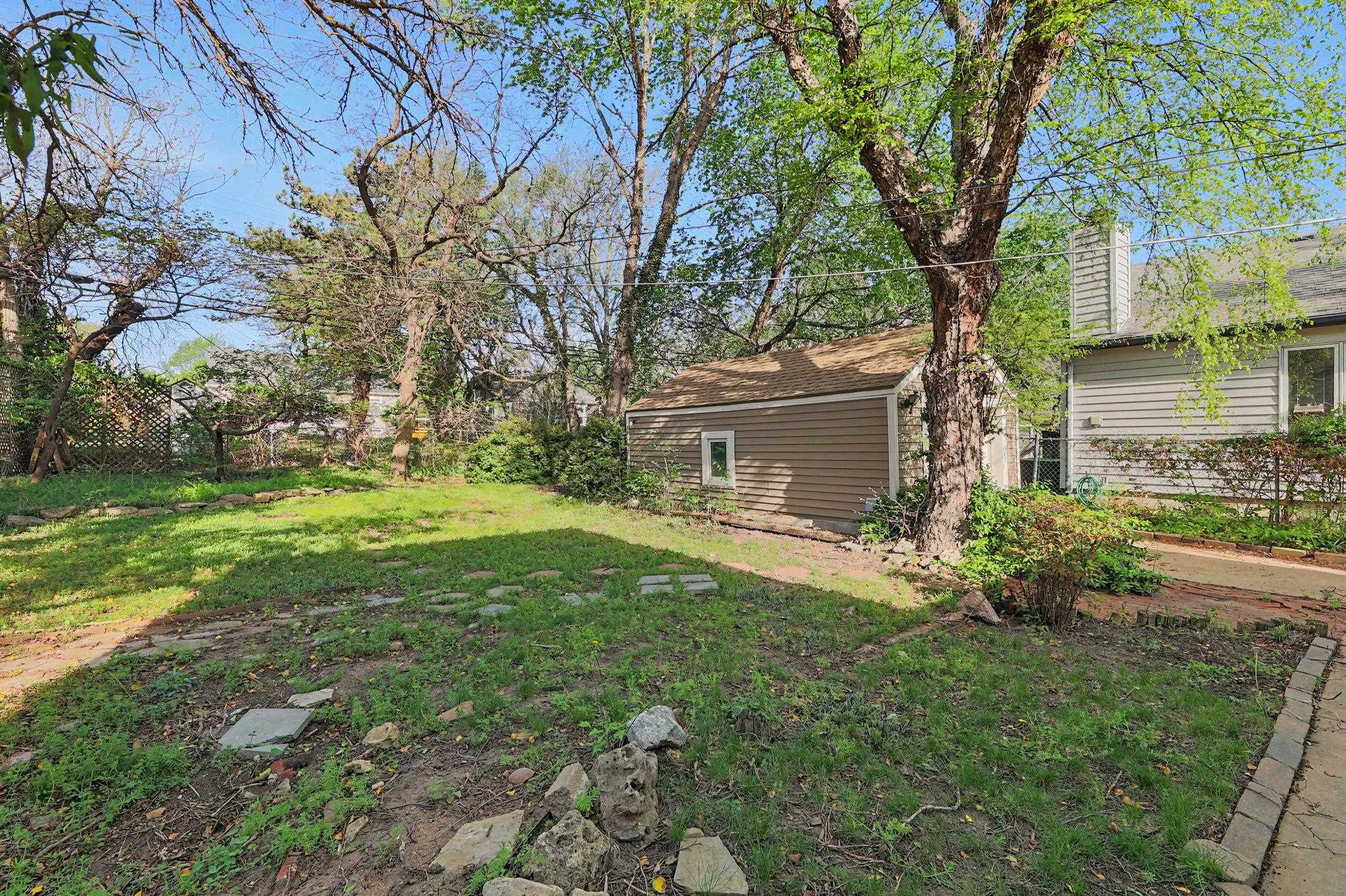 225 S Glendale Wichita KS 67218