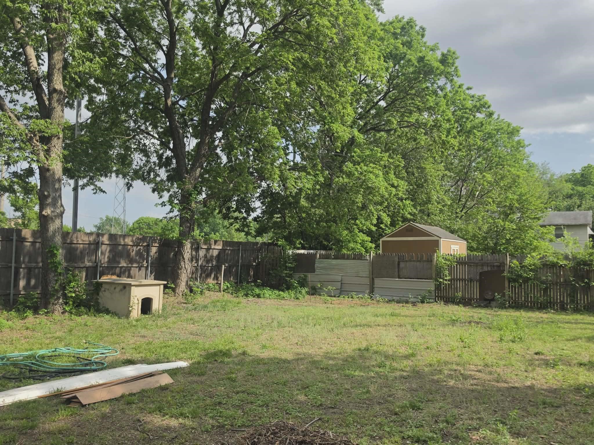 813 W 33rd Street N Wichita KS 67204