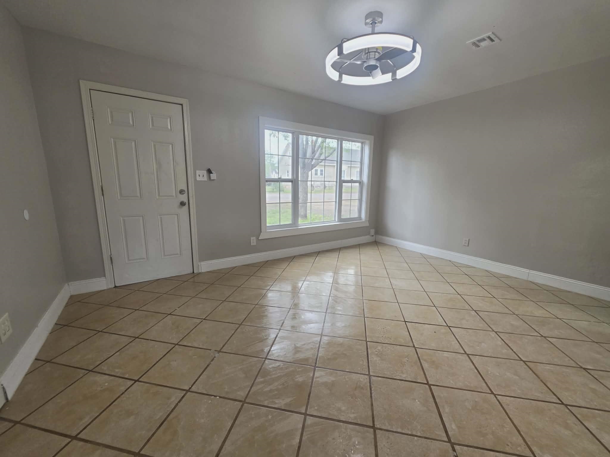 813 W 33rd Street N Wichita KS 67204