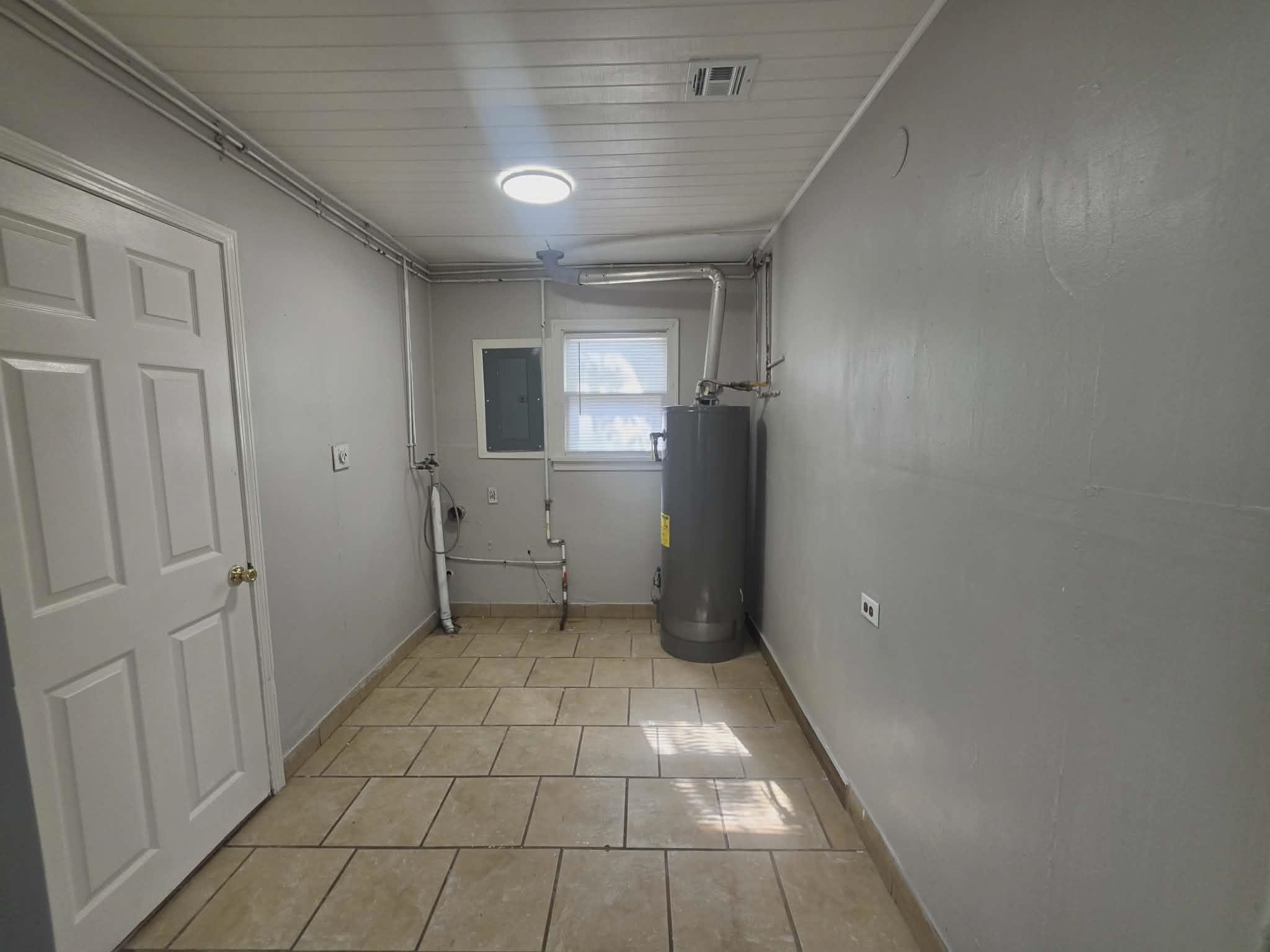 813 W 33rd Street N Wichita KS 67204