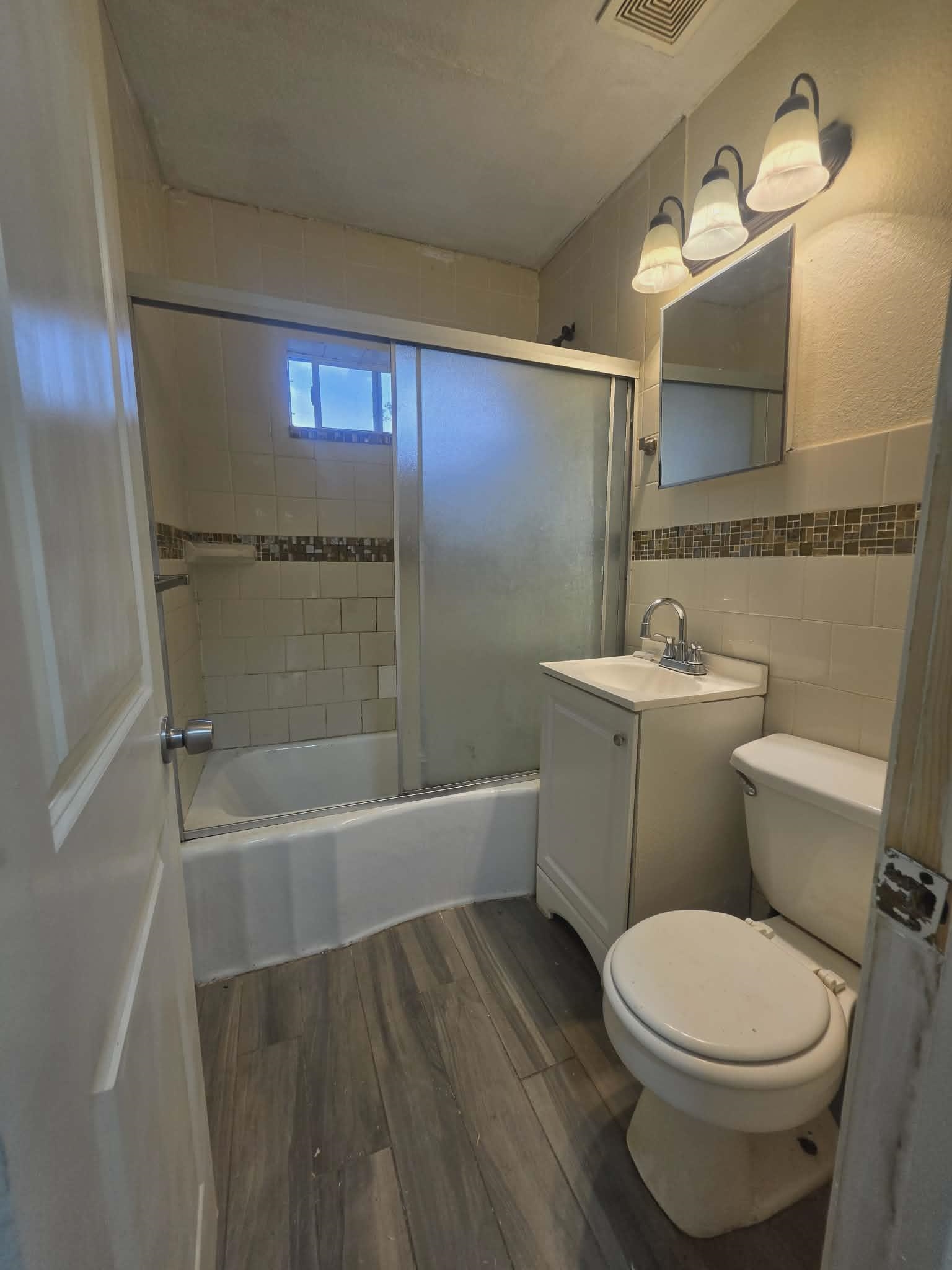 813 W 33rd Street N Wichita KS 67204