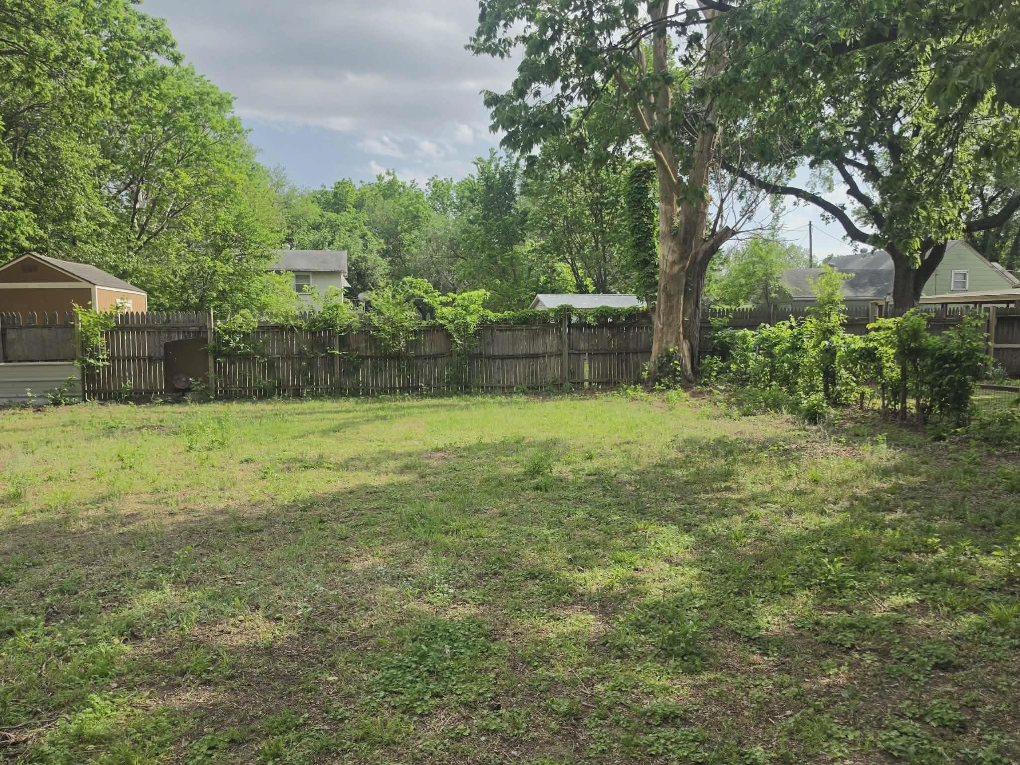 813 W 33rd Street N Wichita KS 67204