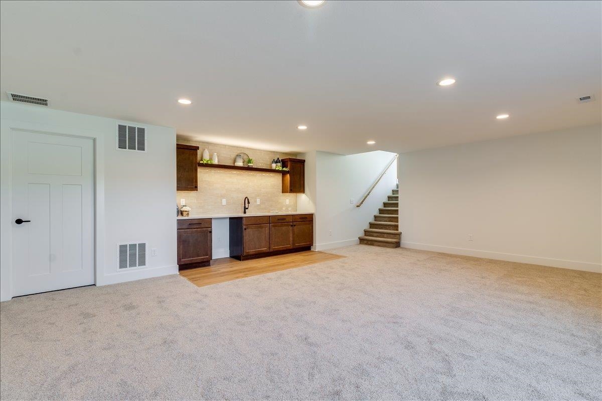 5865 N St Paul Court Wichita KS 67204