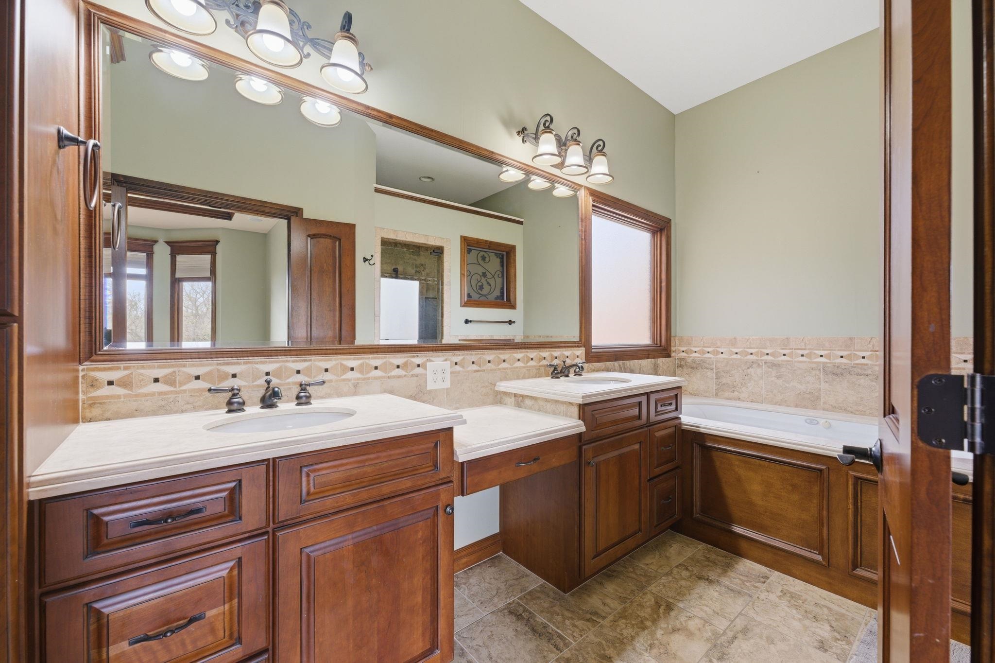 532 N Belle Terre Circle Wichita KS 67230