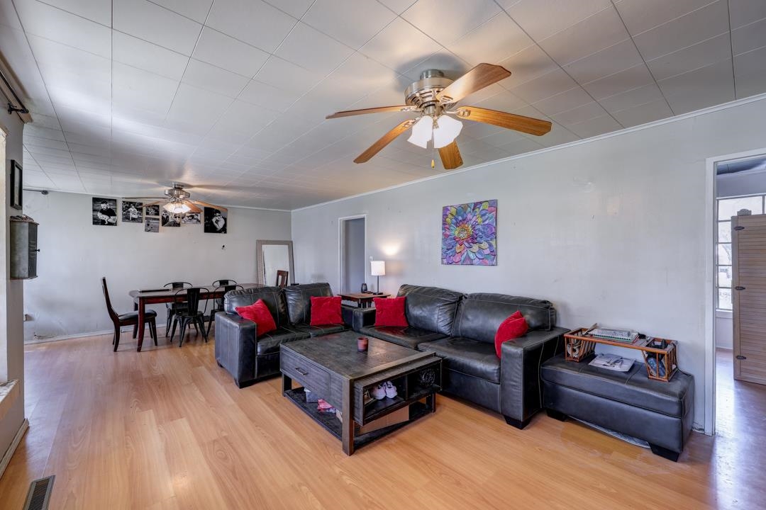 1010 Menor Street Winfield KS 67156