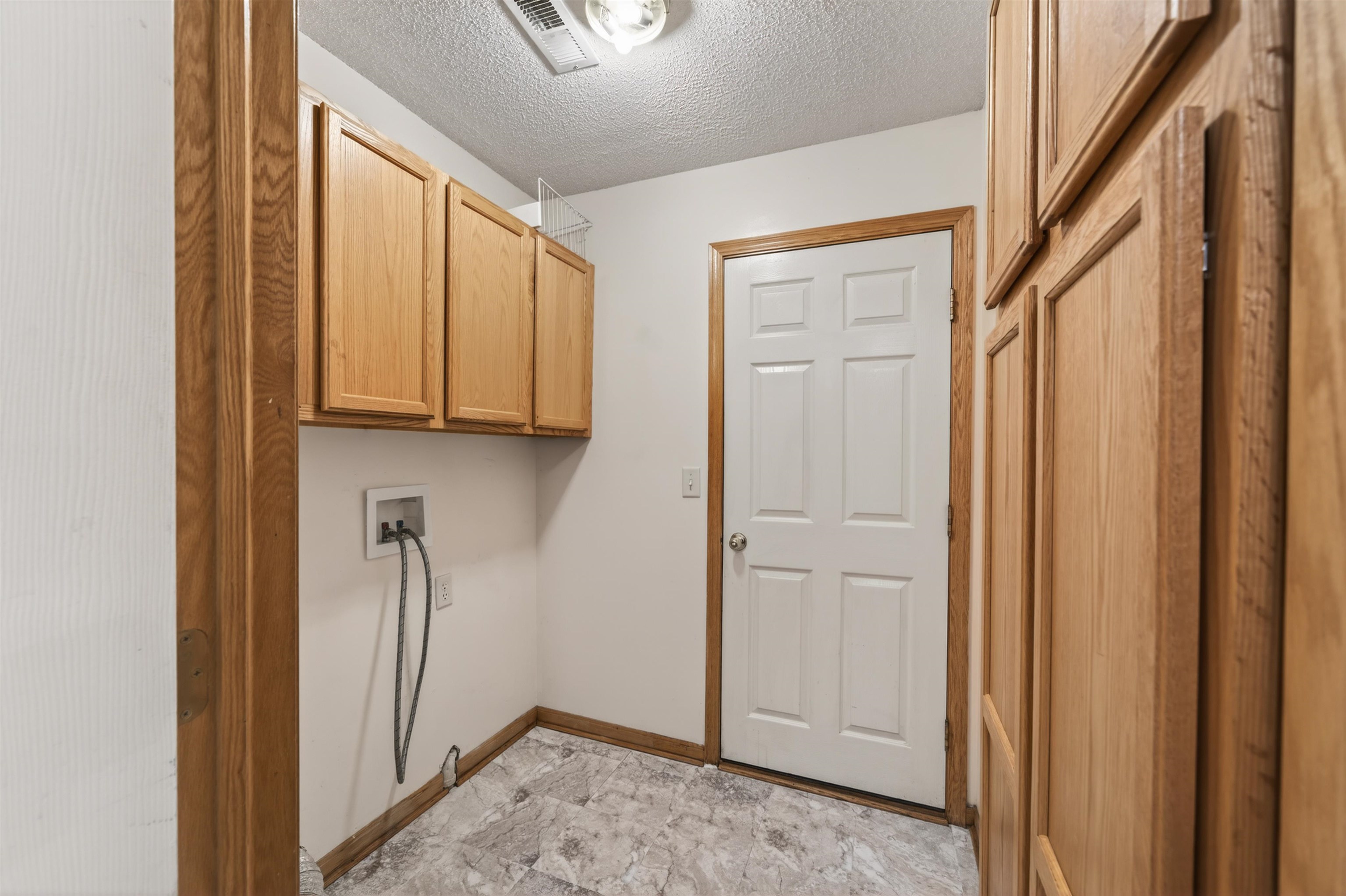 1938 N Burns Wichita KS 67203