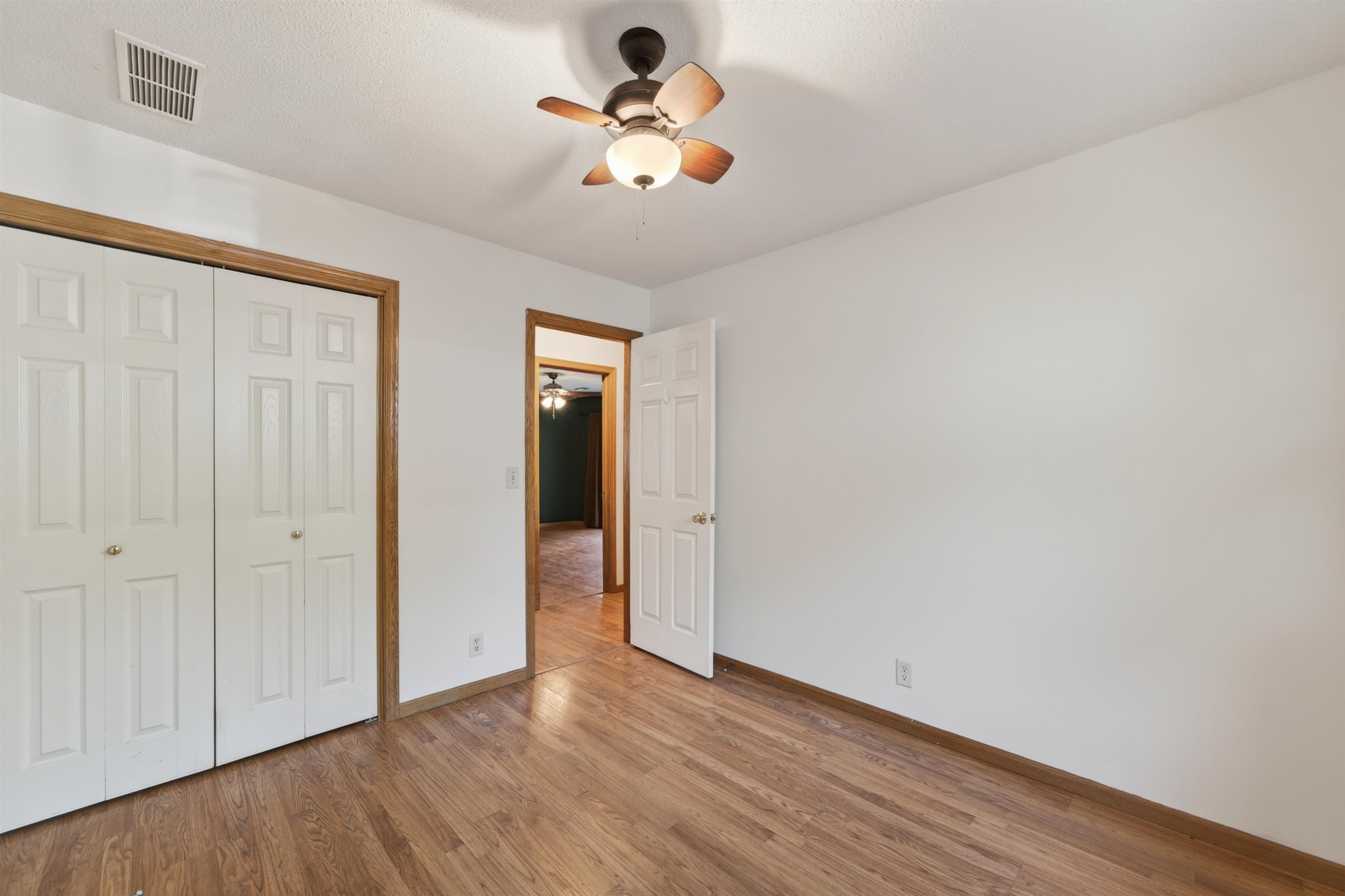 1938 N Burns Wichita KS 67203
