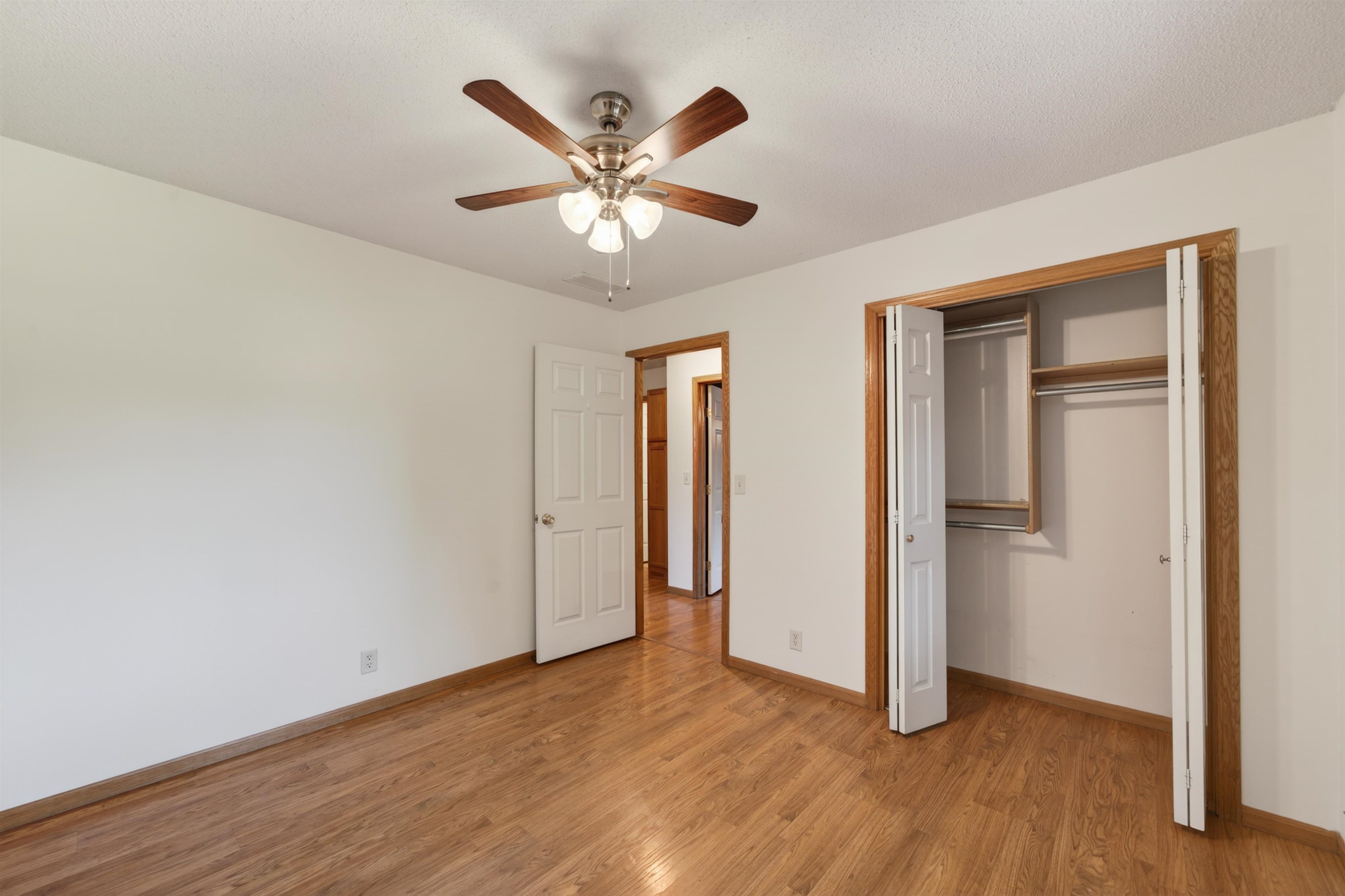 1938 N Burns Wichita KS 67203