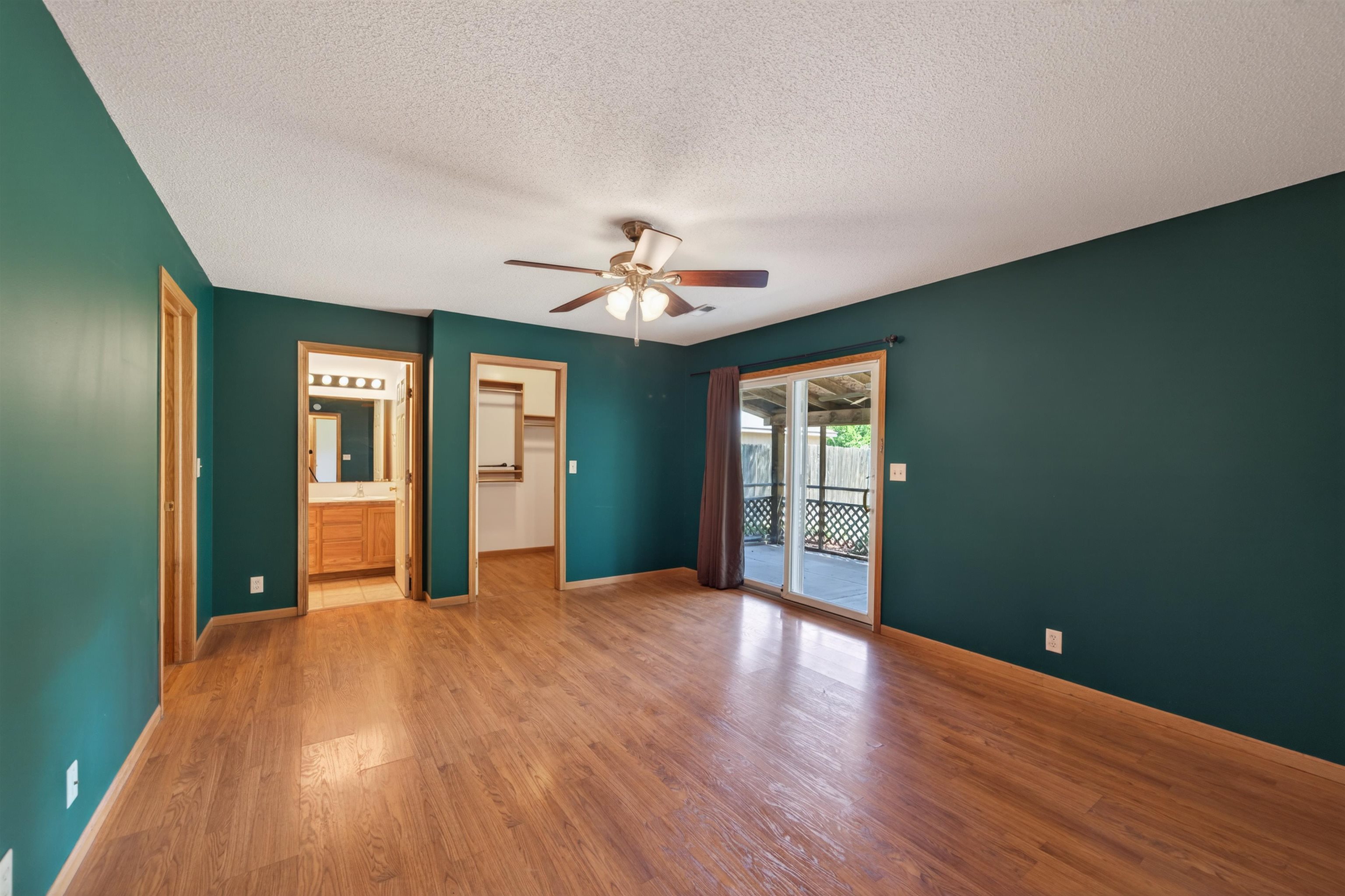 1938 N Burns Wichita KS 67203