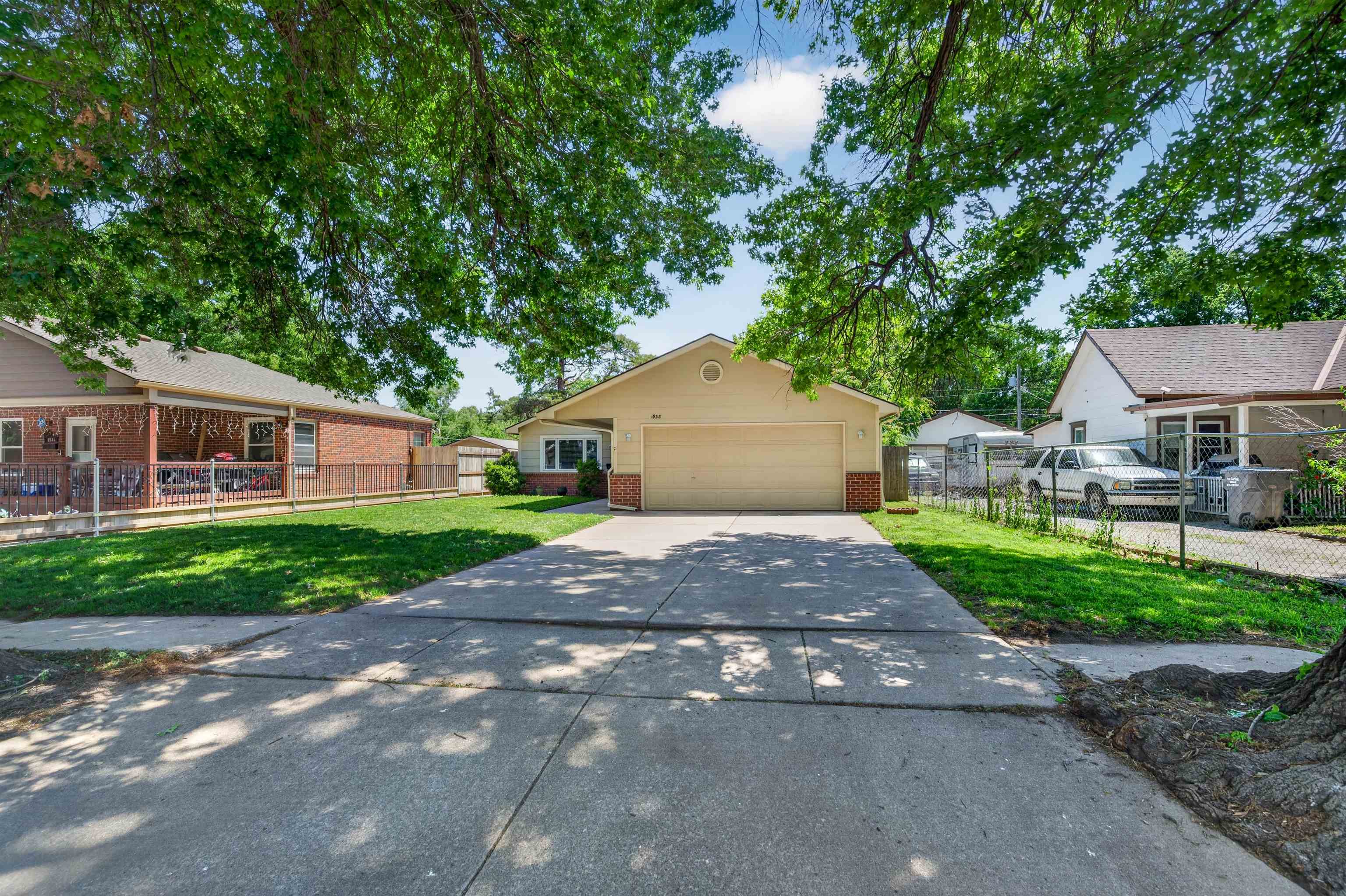 1938 N Burns Wichita KS 67203