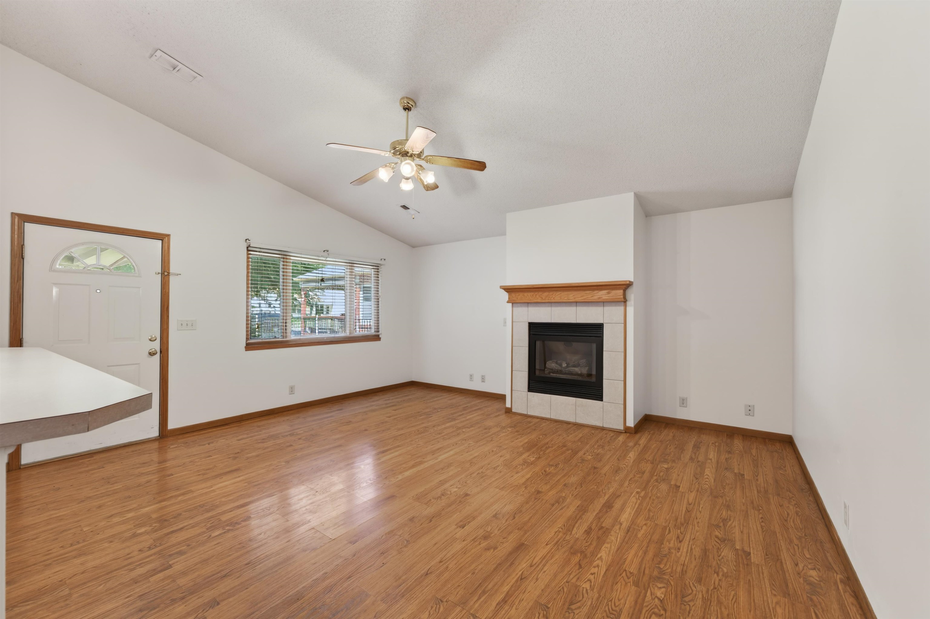 1938 N Burns Wichita KS 67203