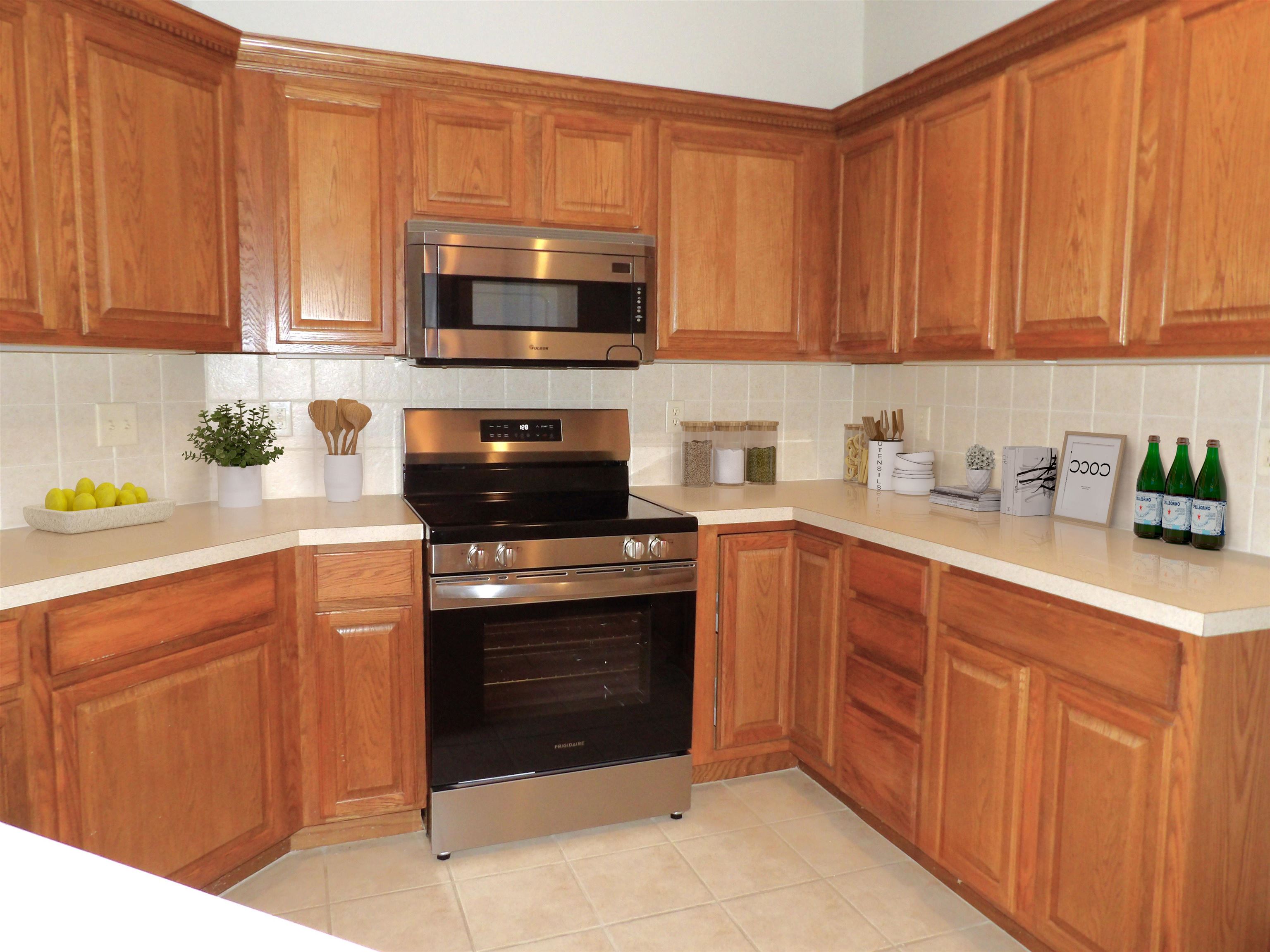 3121 W Westwind Bay Wichita KS 67205