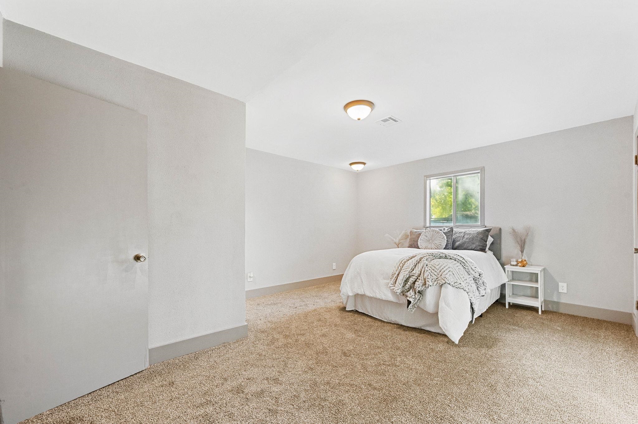 319 E 2nd Avenue Cheney KS 67025