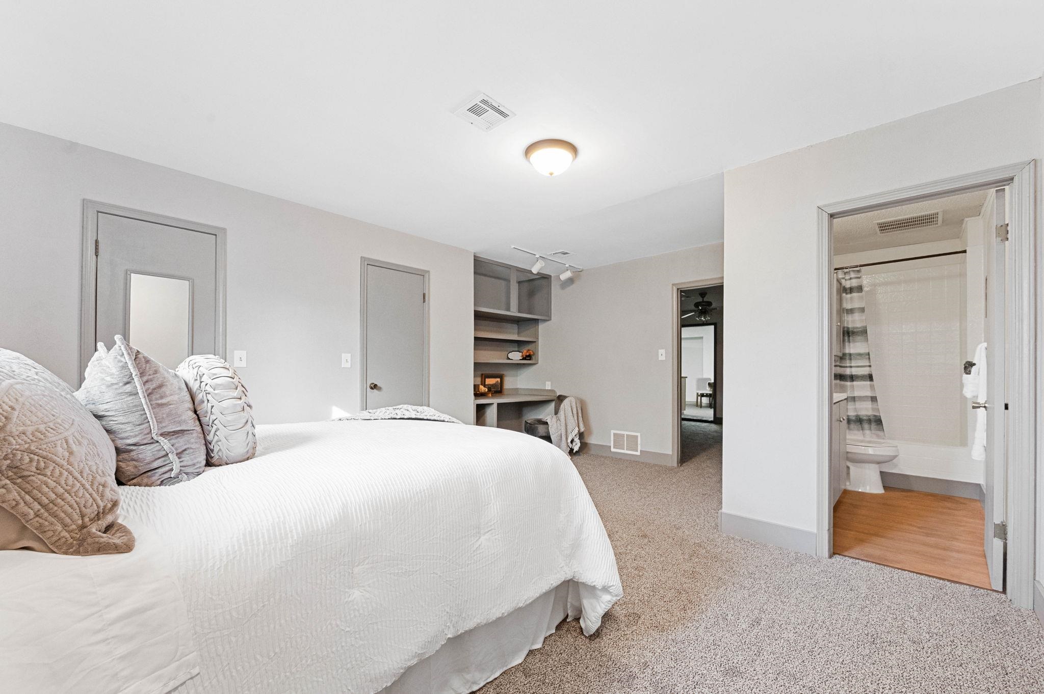 319 E 2nd Avenue Cheney KS 67025